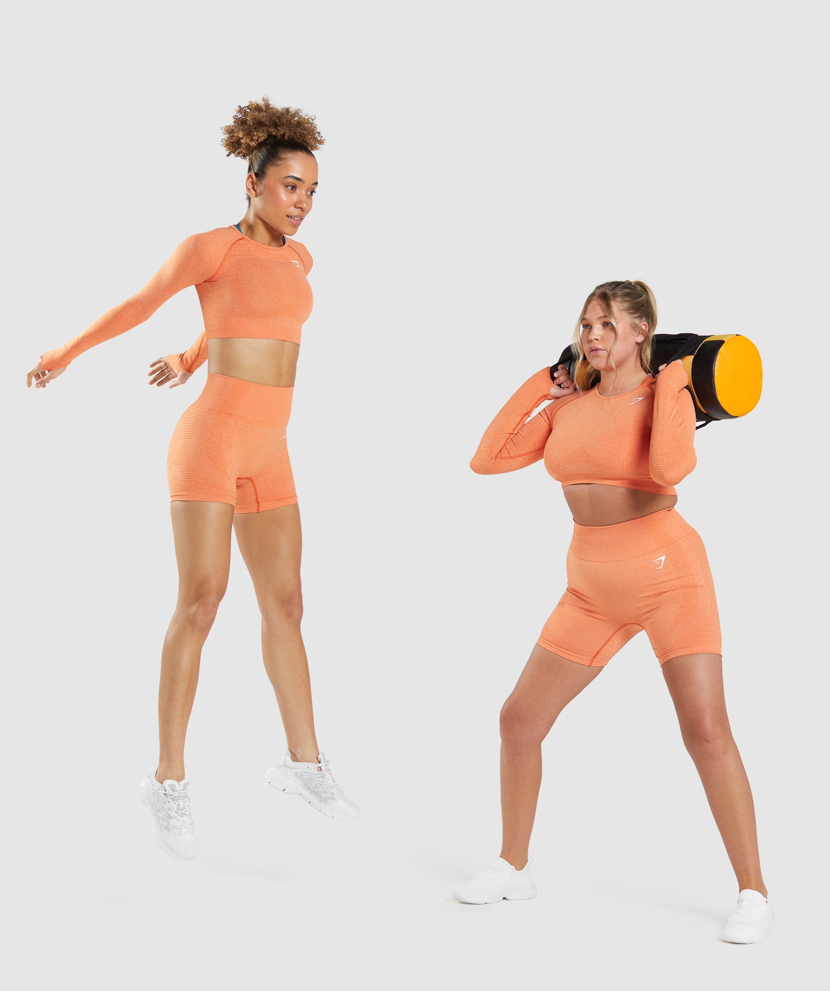 gymshark-vital-seamless-2-0-shorts-apricot-orange-marl-ss22