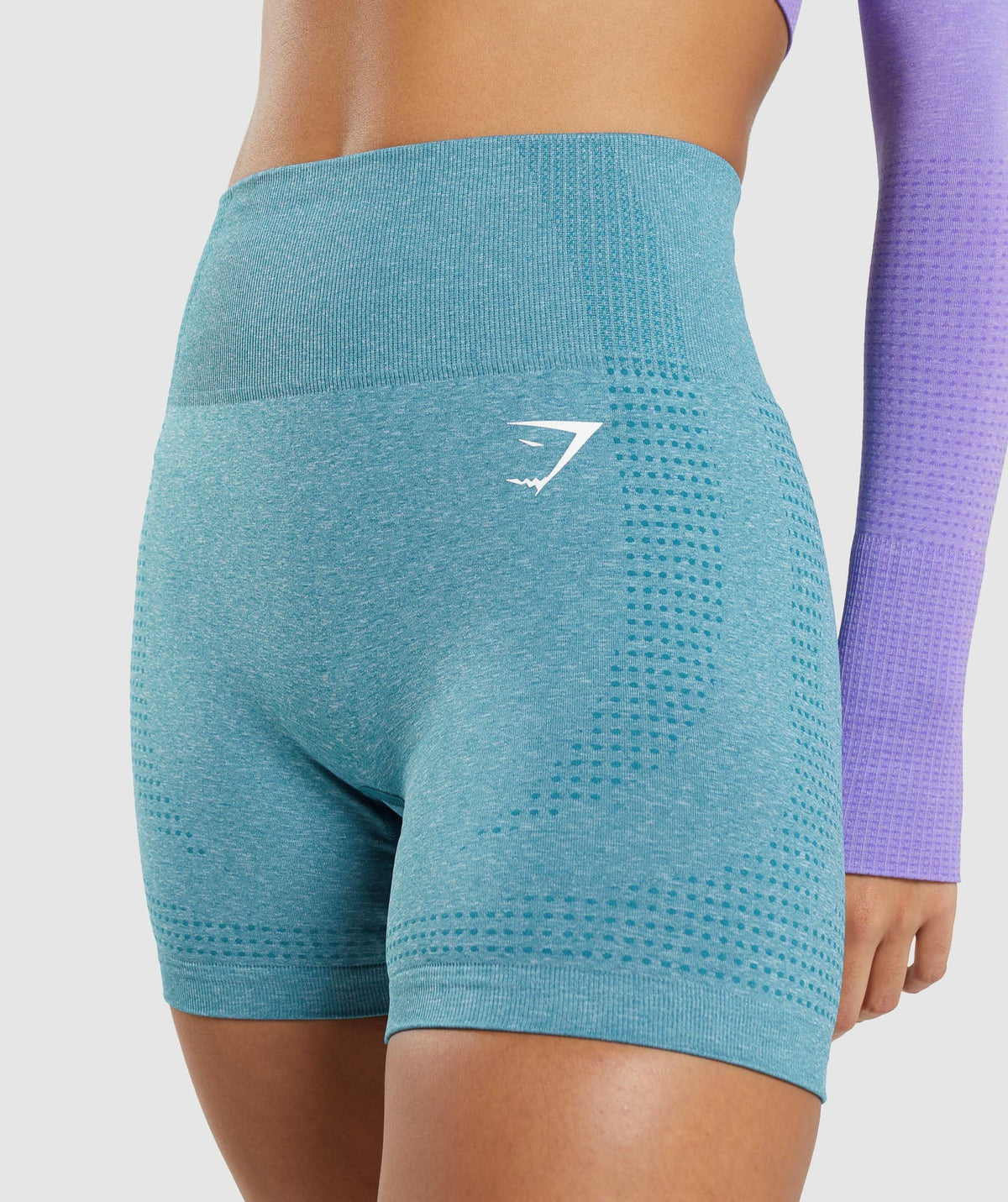 gymshark-vital-seamless-2-0-shorts-tahoe-teal-marl-ss22