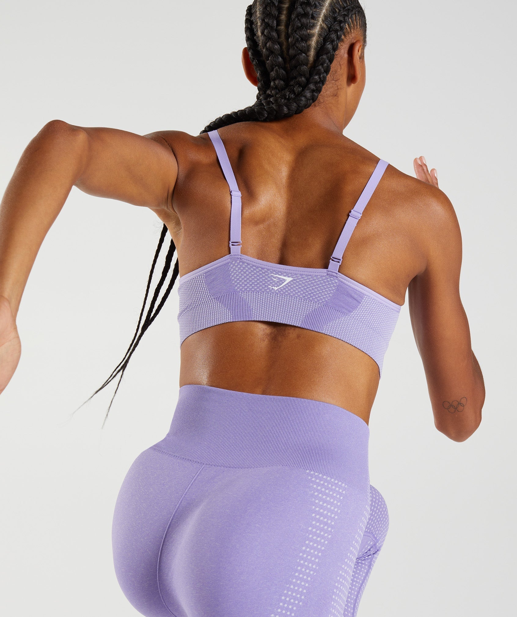 gymshark-vital-seamless-2-0-v-neck-sports-bra-digital-violet-marl-aw22