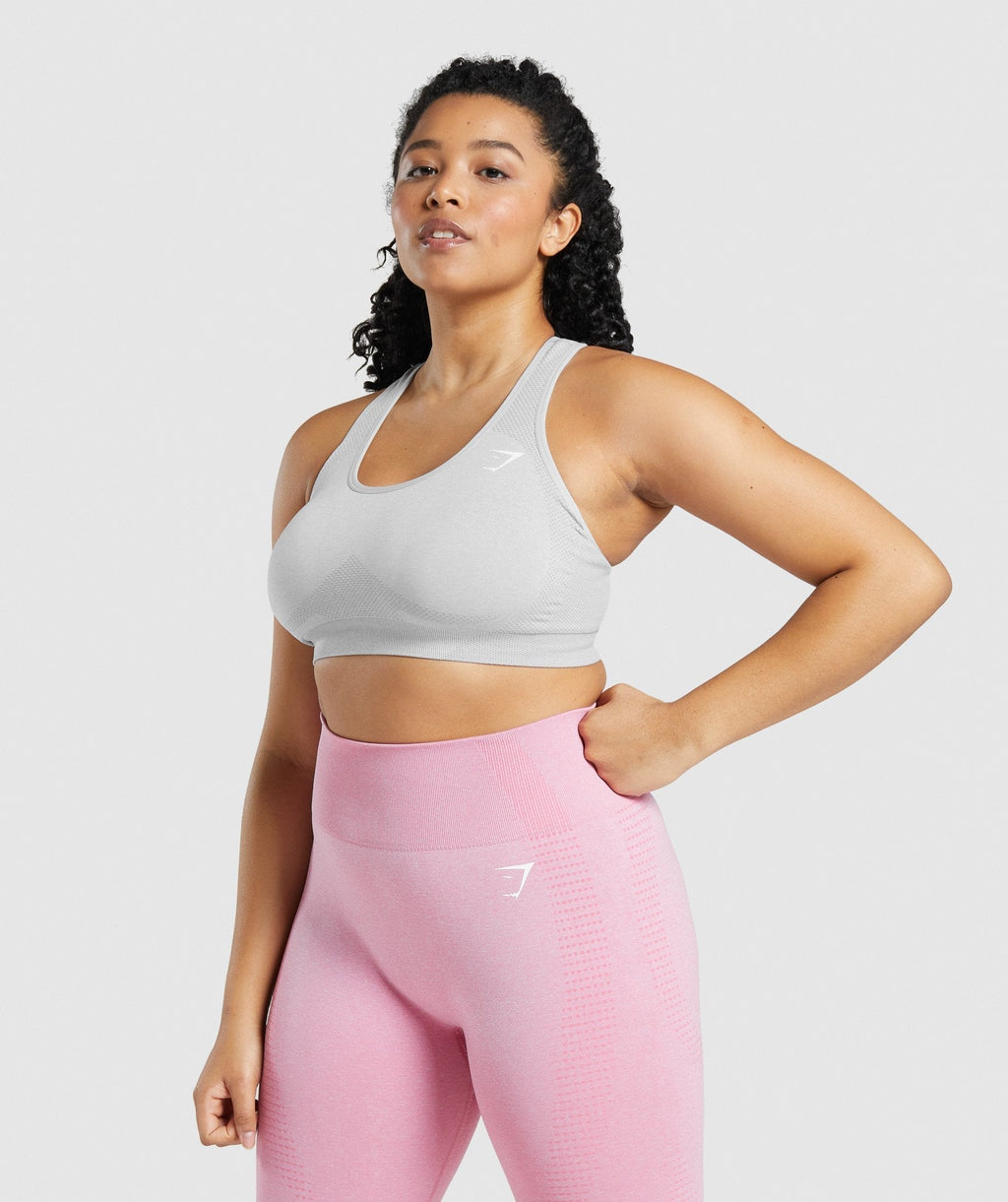 gymshark-vital-seamless-sports-bra-light-grey-marl-logo-white