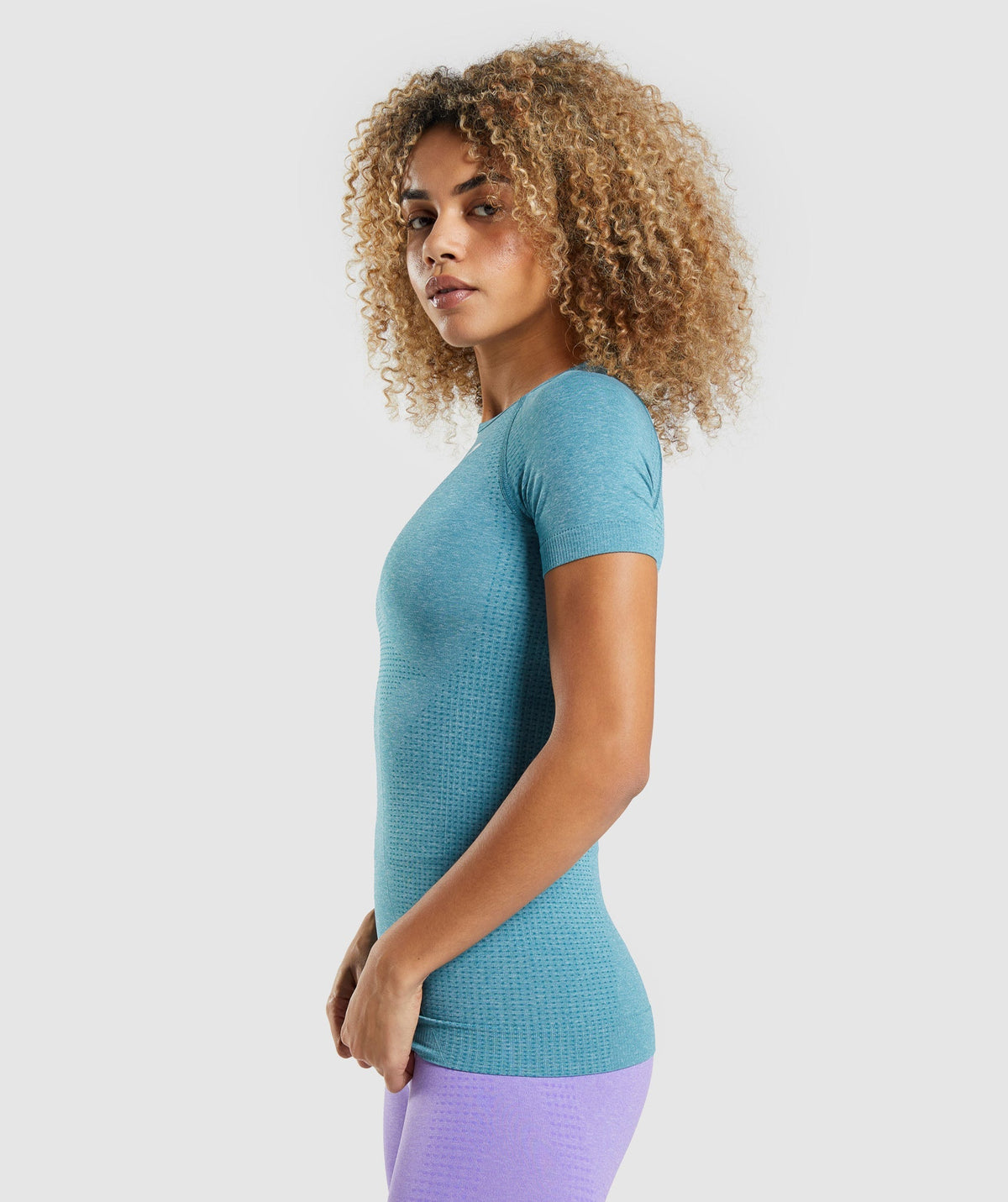 gymshark-vital-seamless-2-0-t-shirt-tahoe-teal-marl-ss22
