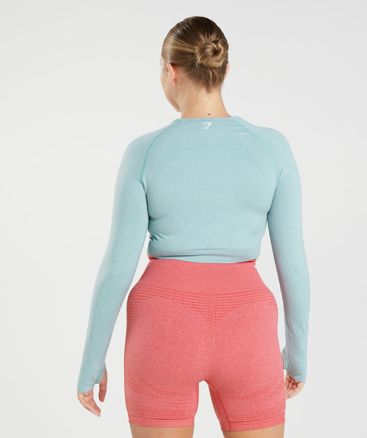 gymshark-vital-seamless-2-0-crop-top-pearl-blue-marl-aw22