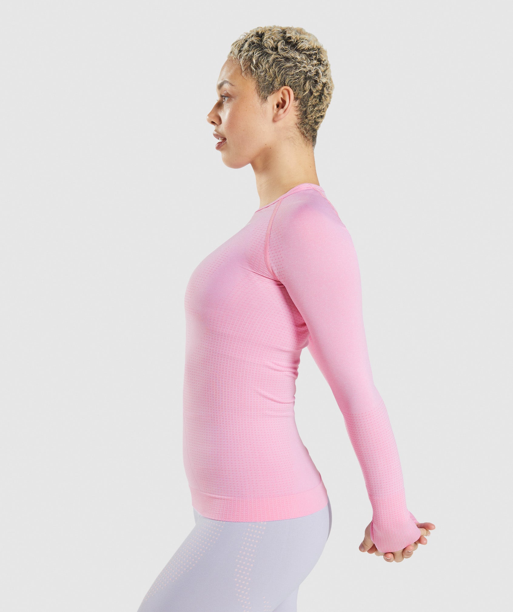 gymshark-vital-seamless-long-sleeve-top-sorbet-pink-marl-ss22