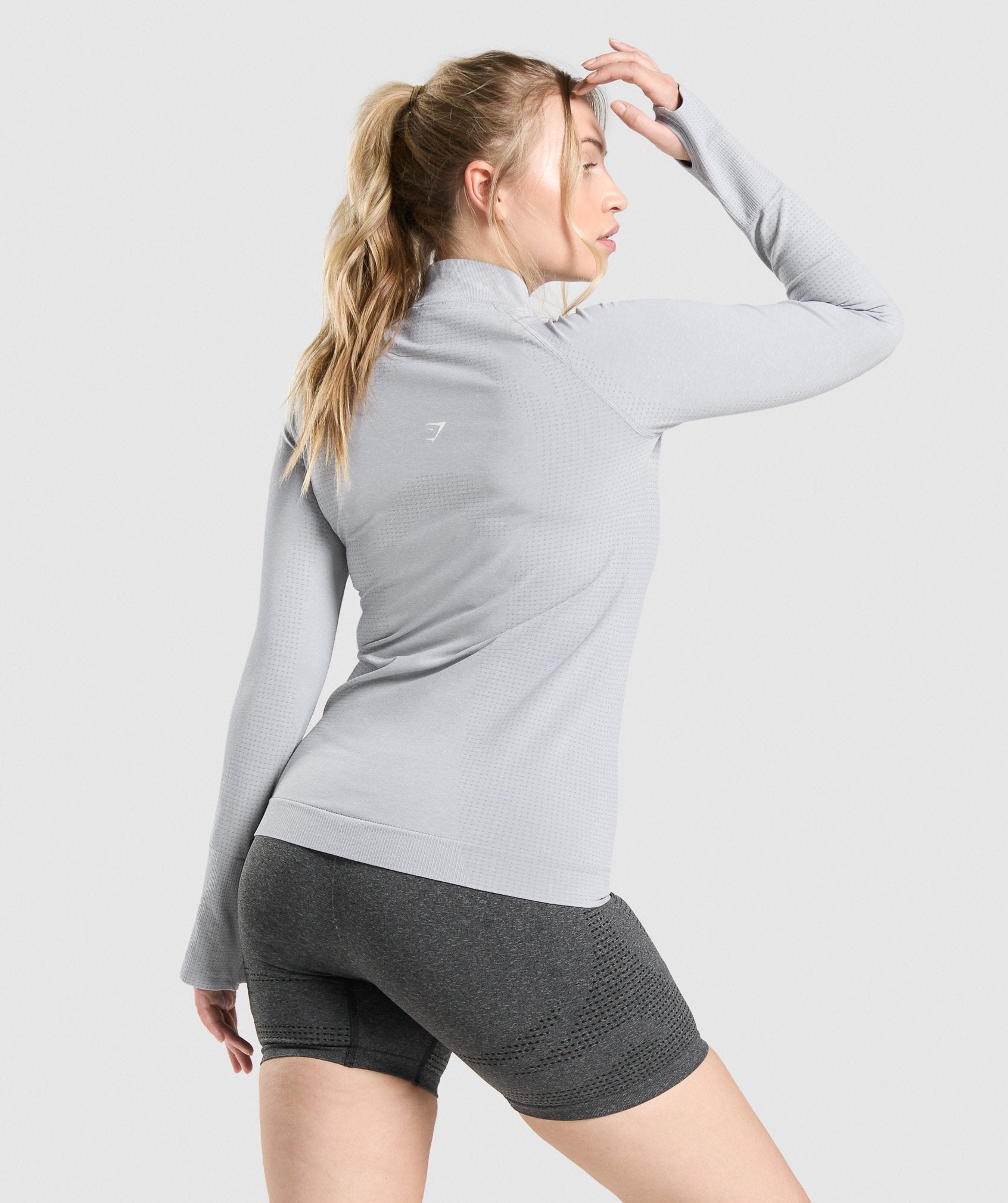 gymshark-vital-seamless-1-2-zip-pullover-light-grey-marl