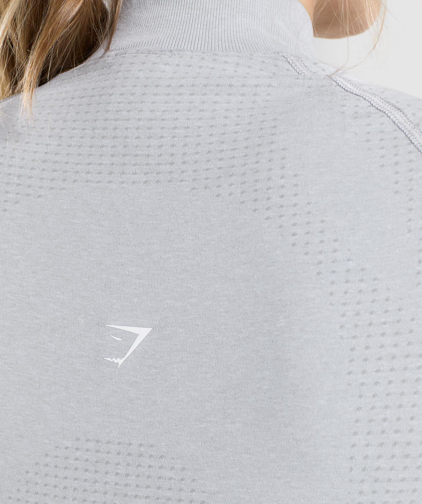 gymshark-vital-seamless-1-2-zip-pullover-light-grey-marl