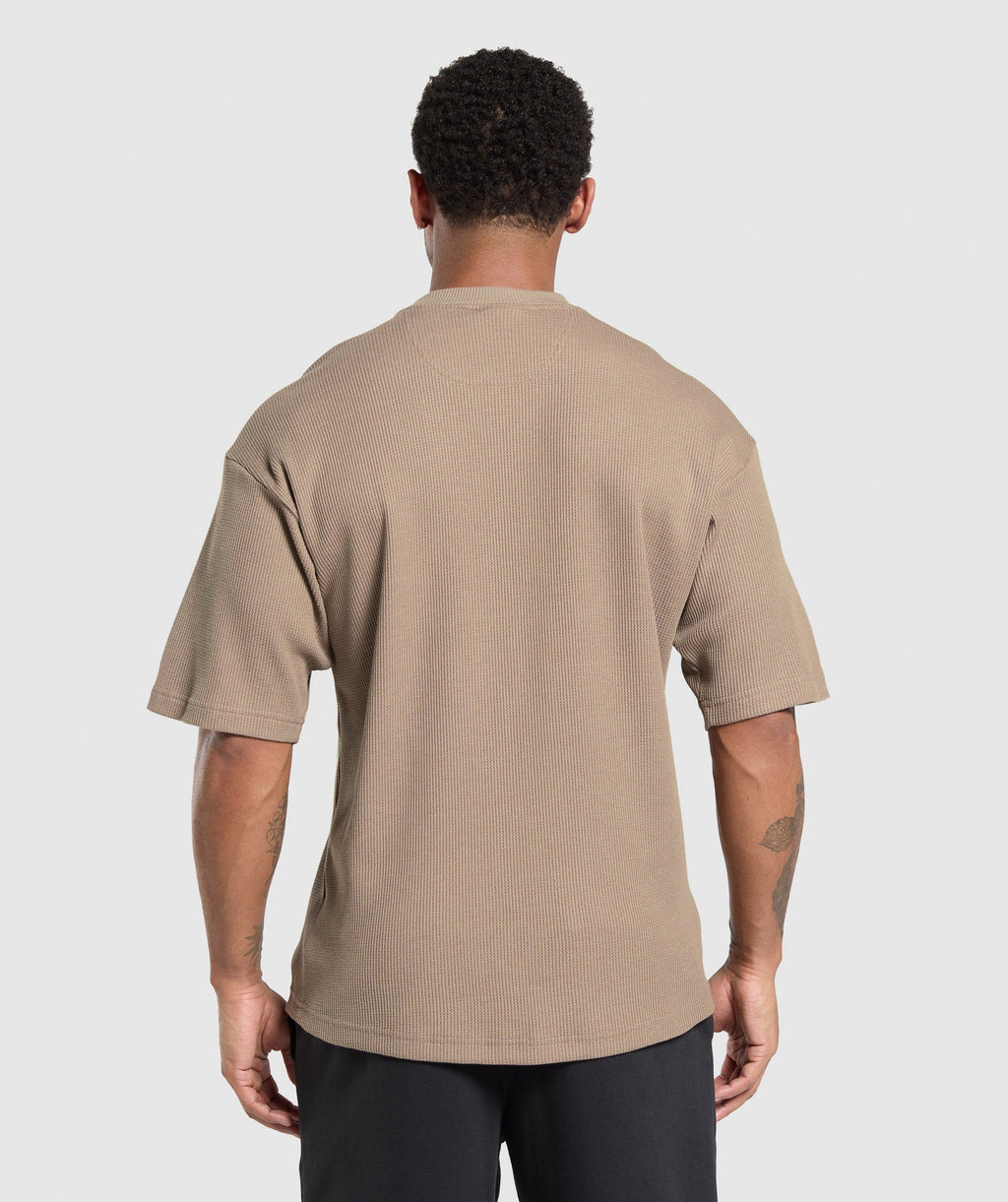 gymshark-waffle-oversized-t-shirt-lifestyle-brown-ss25