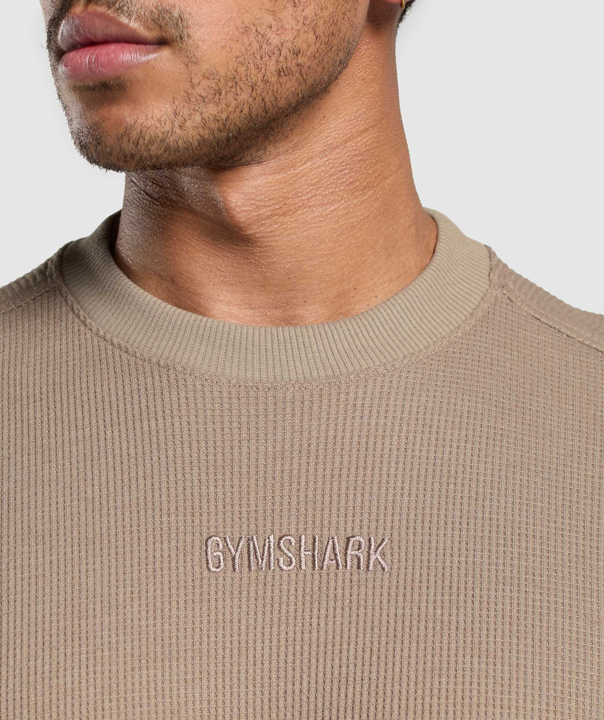 gymshark-waffle-oversized-t-shirt-lifestyle-brown-ss25