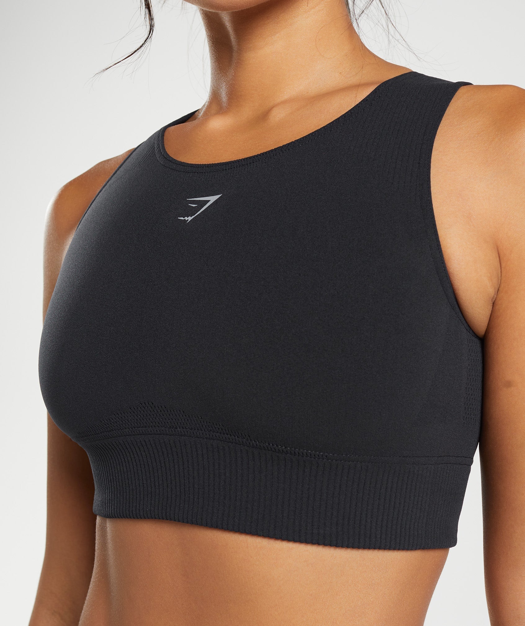 gymshark-warp-knit-crop-top-black-aw22