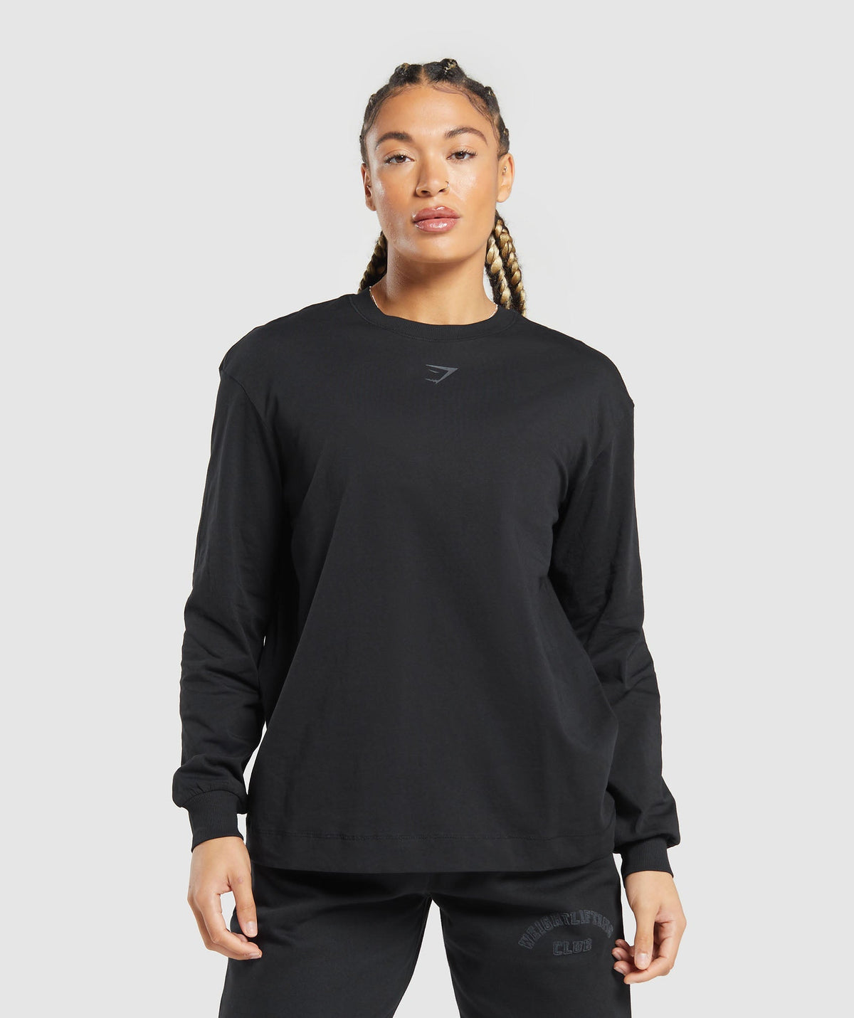 gymshark-weightlifting-long-sleeve-top-black-aw23