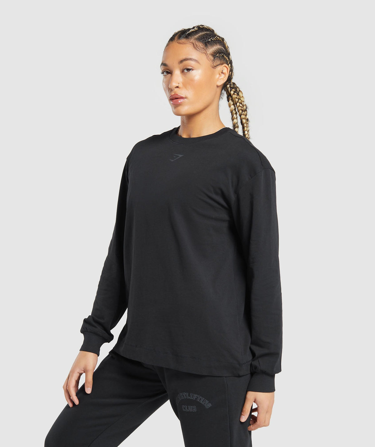gymshark-weightlifting-long-sleeve-top-black-aw23