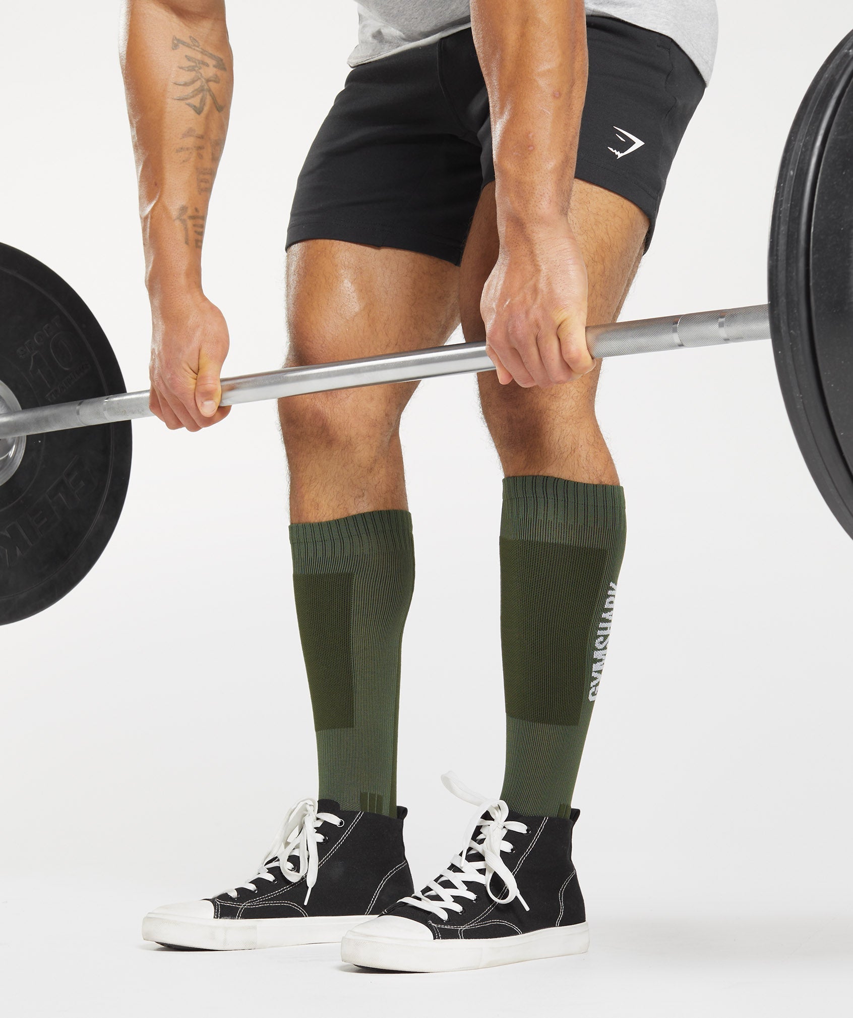 gymshark-weightlifting-sock-olive-green-aw22