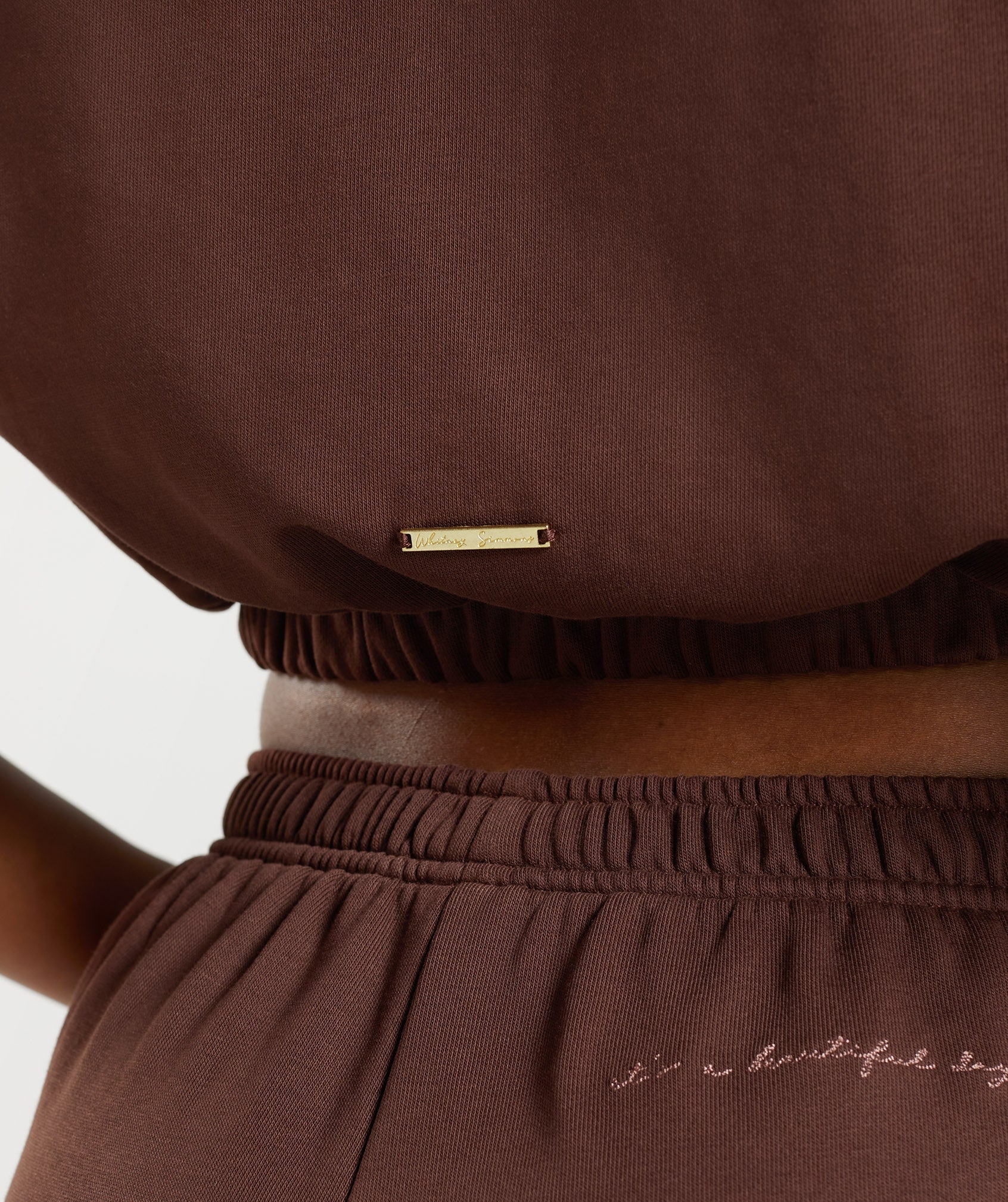 gymshark-whitney-cropped-sleeveless-hoodie-rekindle-brown-ss22