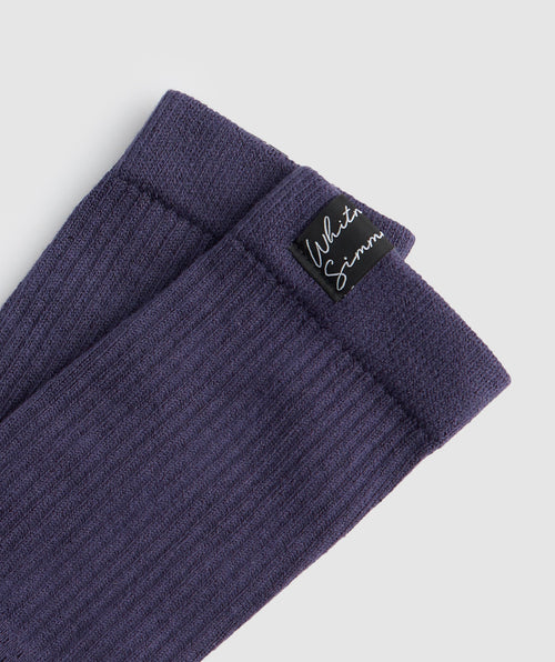 gymshark-whitney-tab-crew-socks-1pk-indigo-navy-ss22