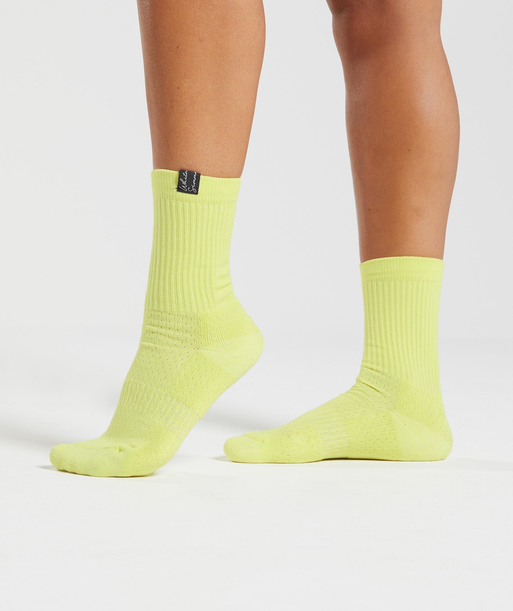 gymshark-whitney-tab-crew-socks-1pk-sea-kelp-green-ss22