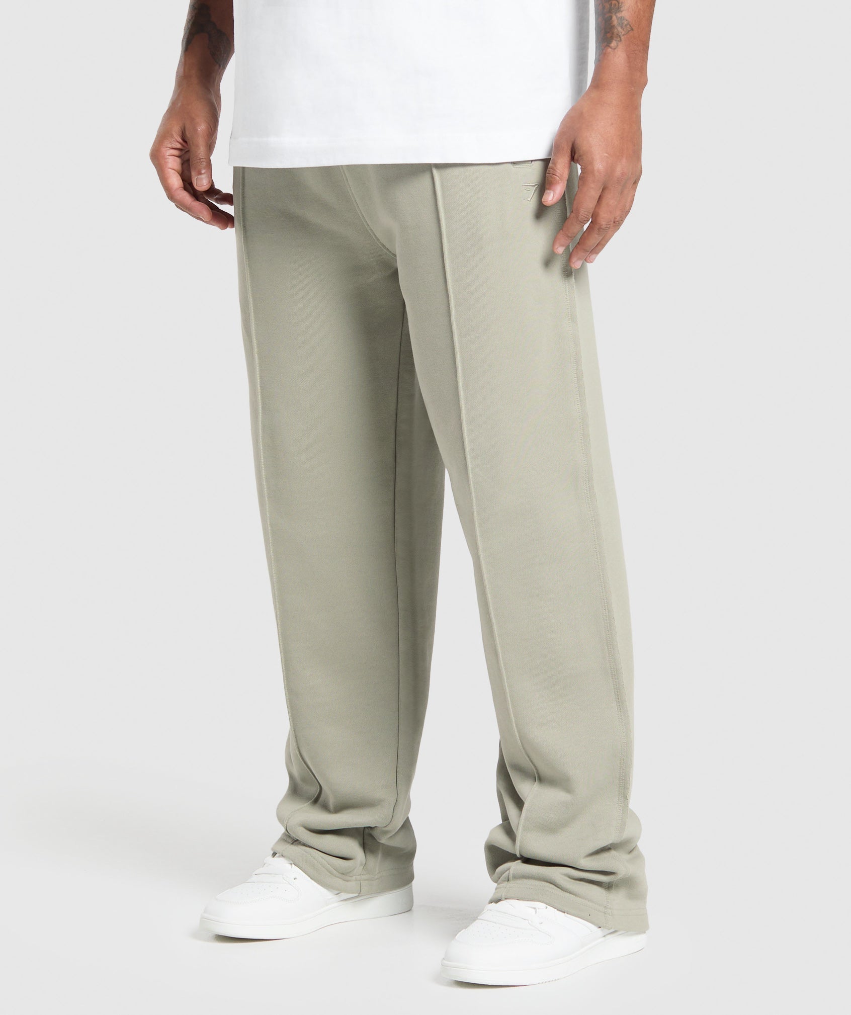 gymshark-wide-leg-pants-chalk-green-ss25
