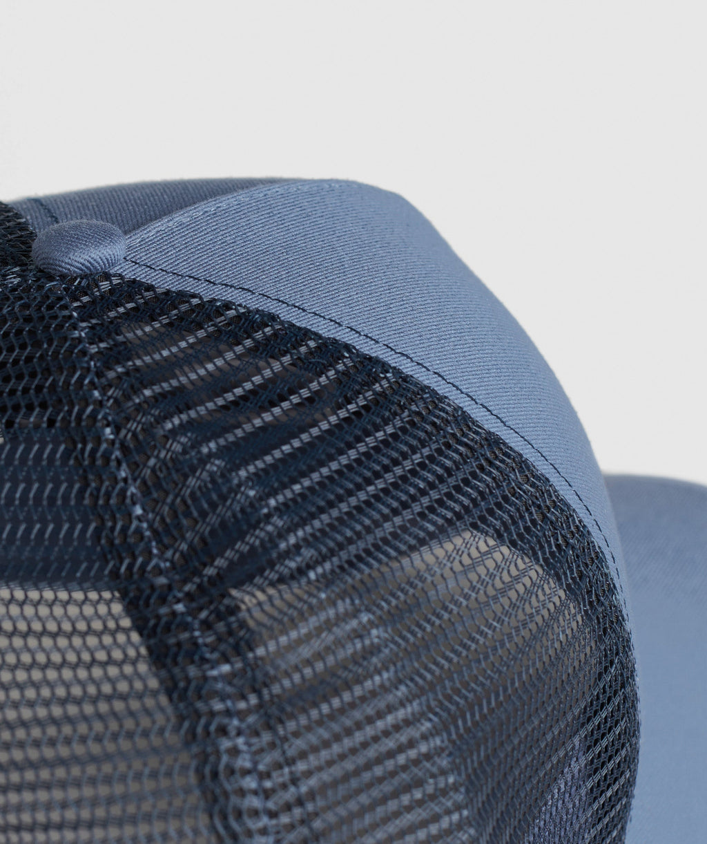 gymshark-wordmark-trucker-cap-faded-blue-ss24