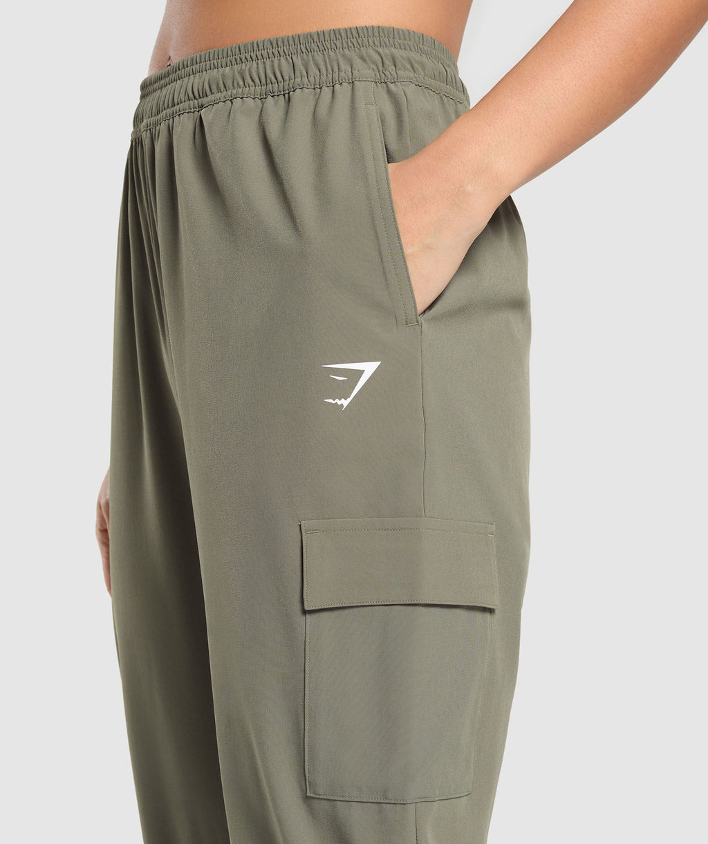 gymshark-woven-cargo-pant-pants-green-ss25