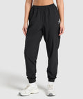 gymshark-woven-cargo-pant-pants-black-ss25