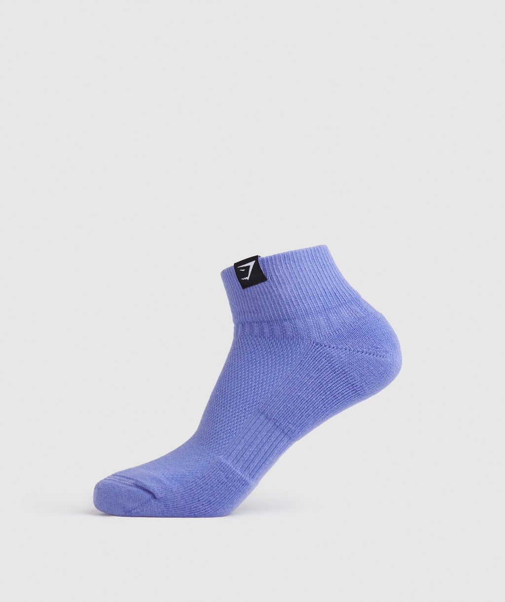 gymshark-woven-tab-quarter-socks-3pk-fuchsia-blue-grape-blue-ss23