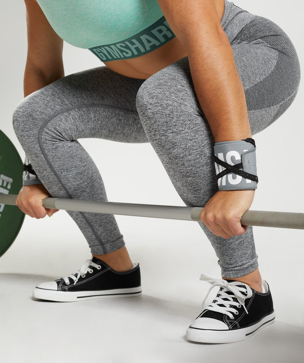 gymshark-wrist-straps-self-tie-smokey-grey-ss22