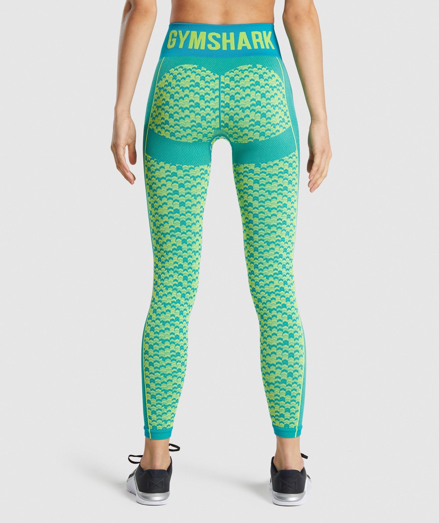 gymshark-wtflex-seamless-high-waisted-leggings-chevron-blue-aw21