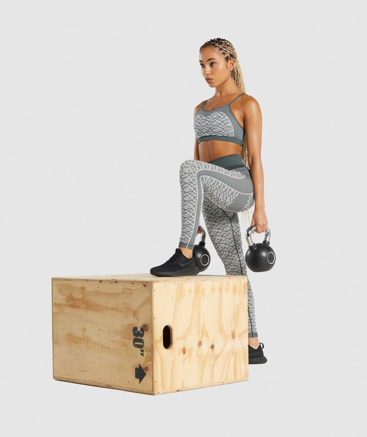 gymshark-wtflex-seamless-high-waisted-leggings-chevron-charcoal-aw21