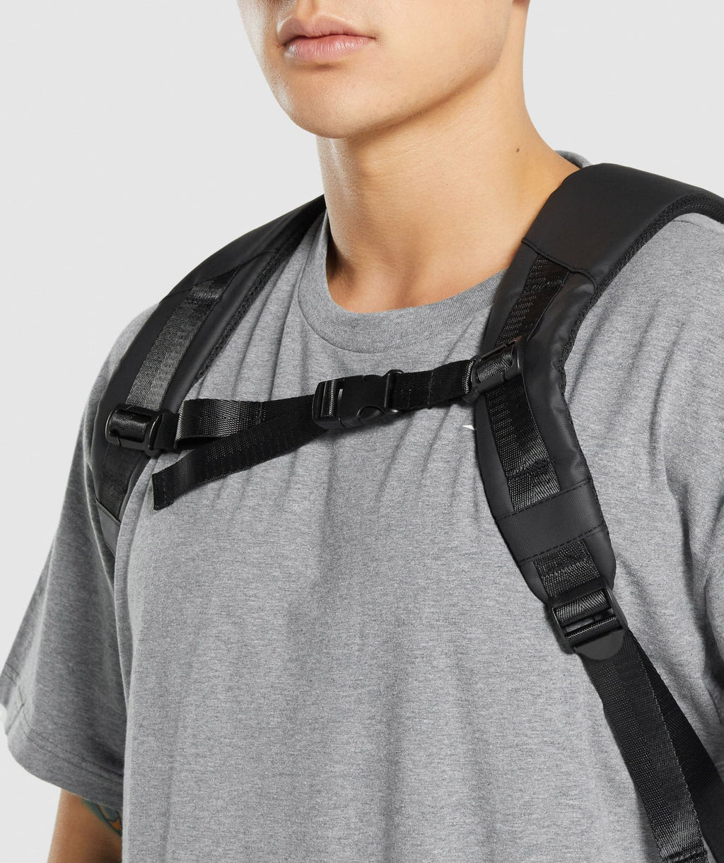 gymshark-x-series-backpack-0-1-black-aw21