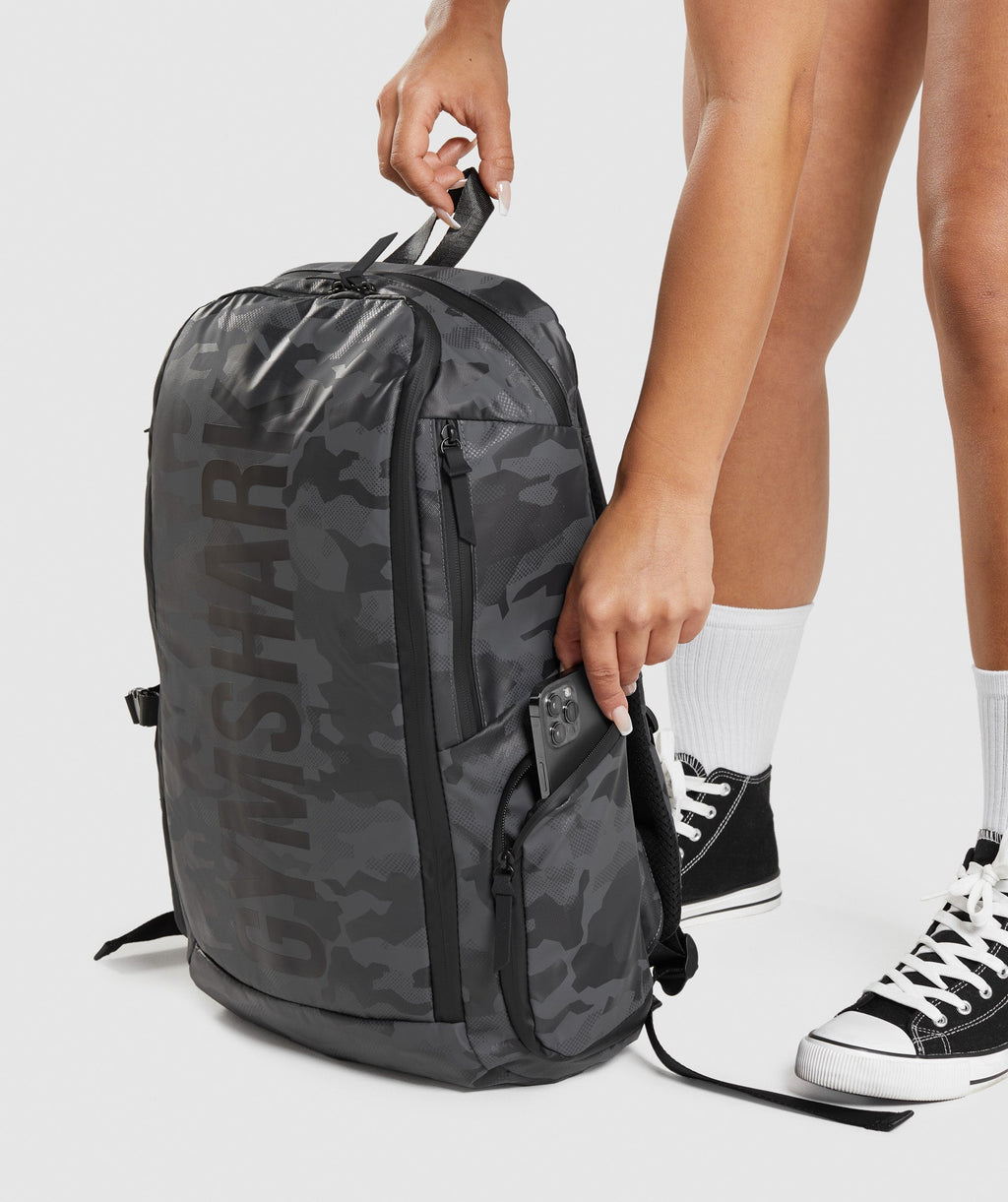 gymshark-x-series-backpack-0-3-black-print-ss22
