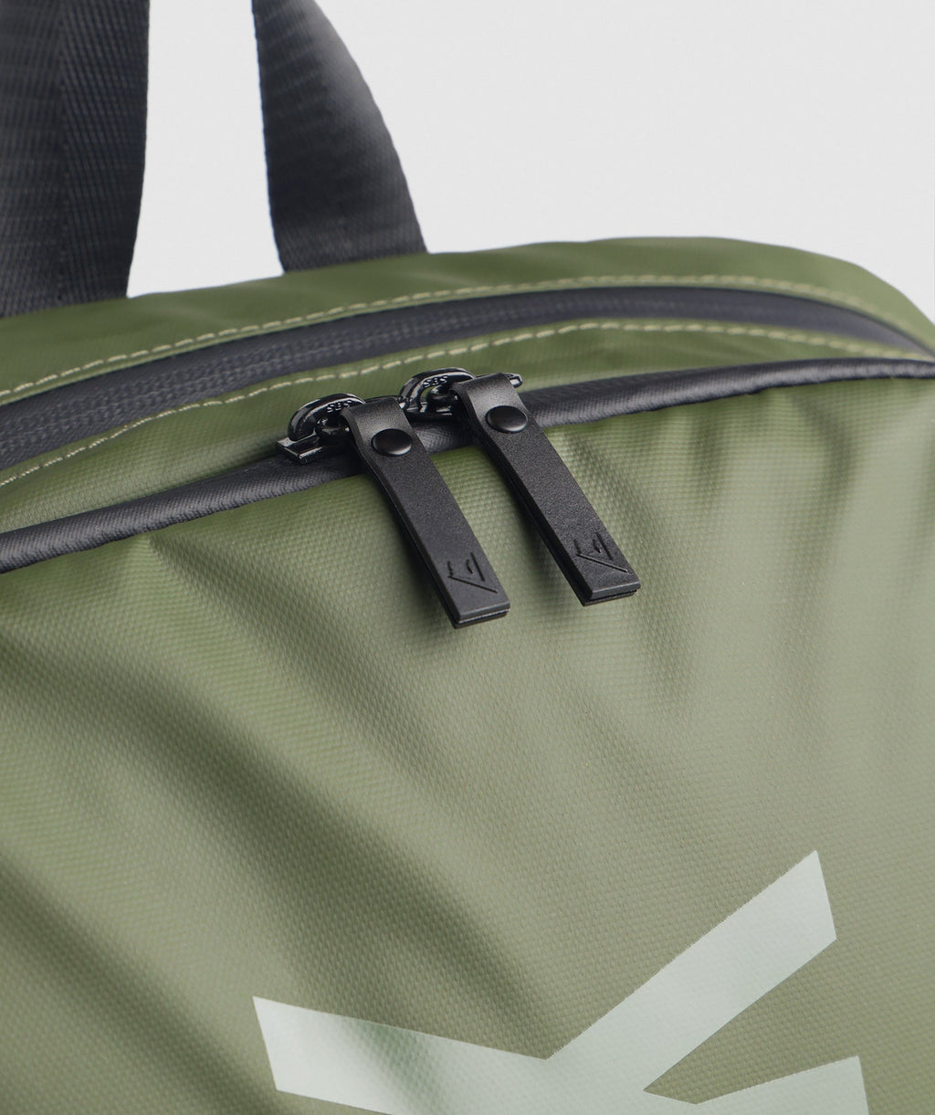 gymshark-x-series-bag-0-3-core-olive-aw22