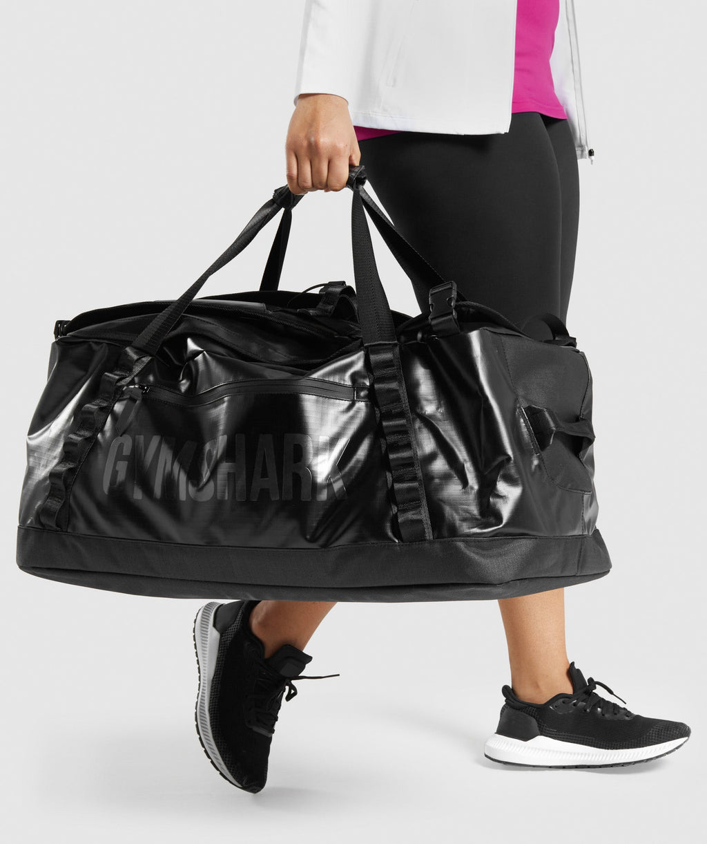 gymshark-x-series-duffle-bag-black-aw21
