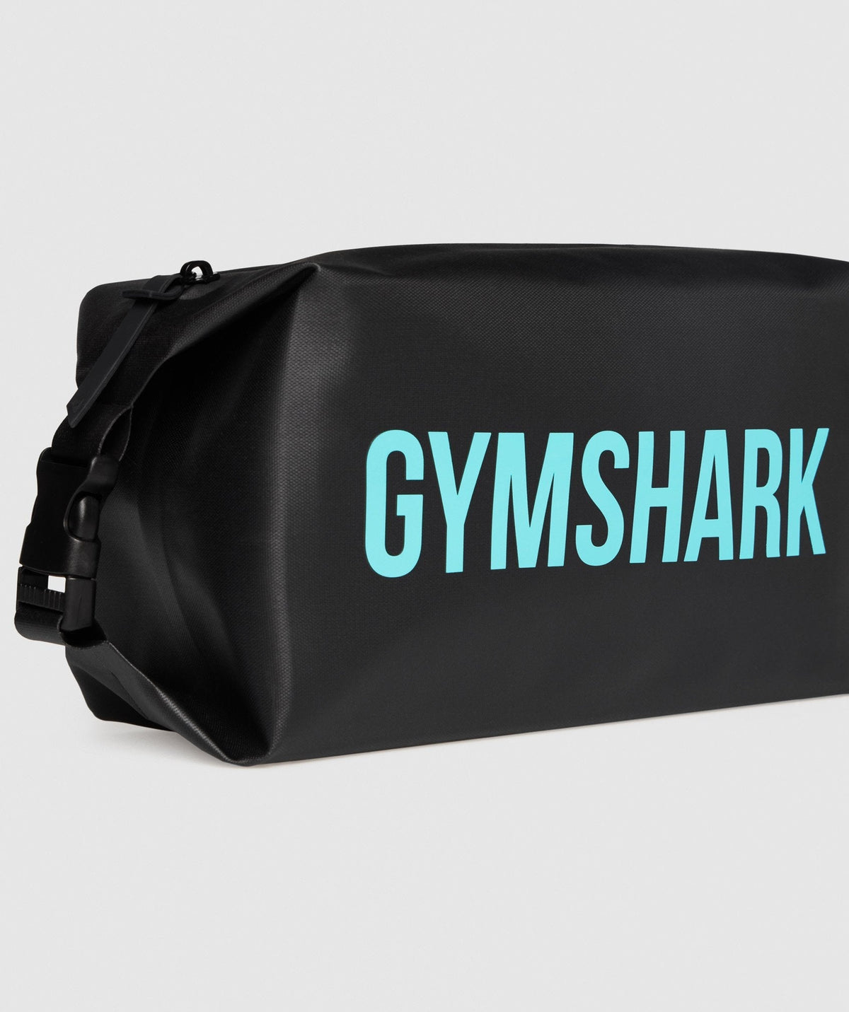 gymshark-x-series-wash-bag-black-light-blue-aw21