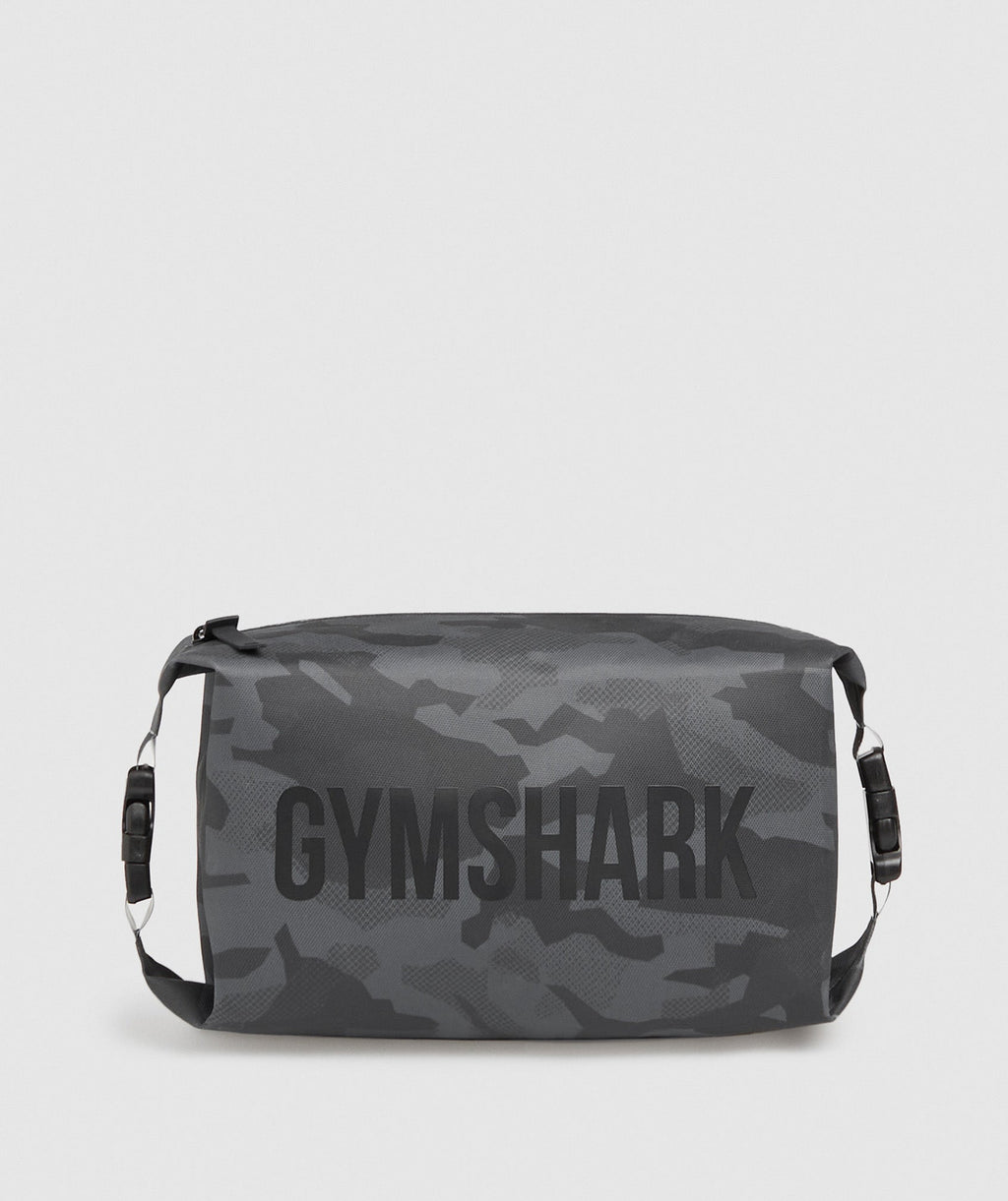 gymshark-x-series-wash-bag-black-print-aw21