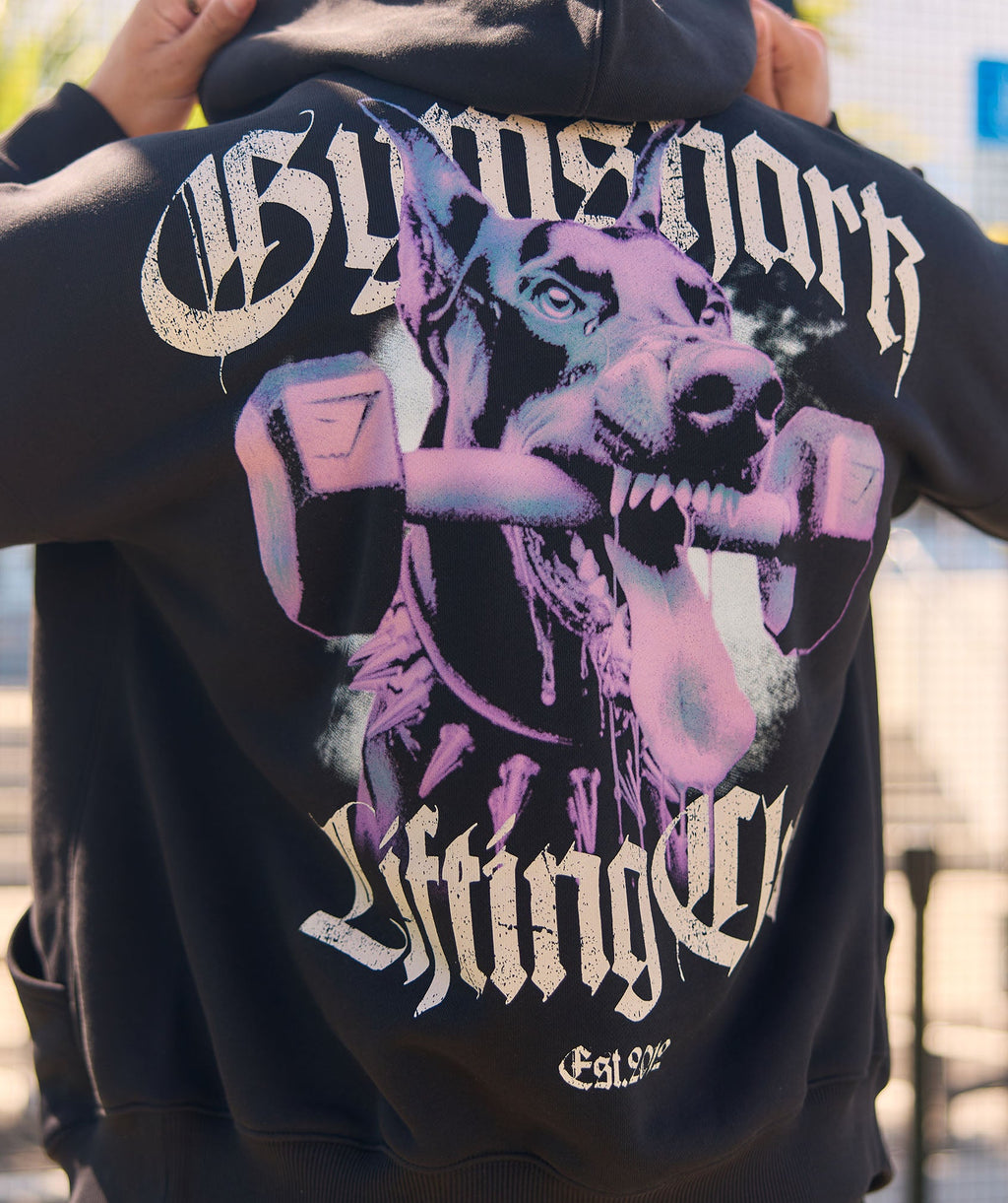 gymshark-doberman-graphic-hoodie-black-ss25