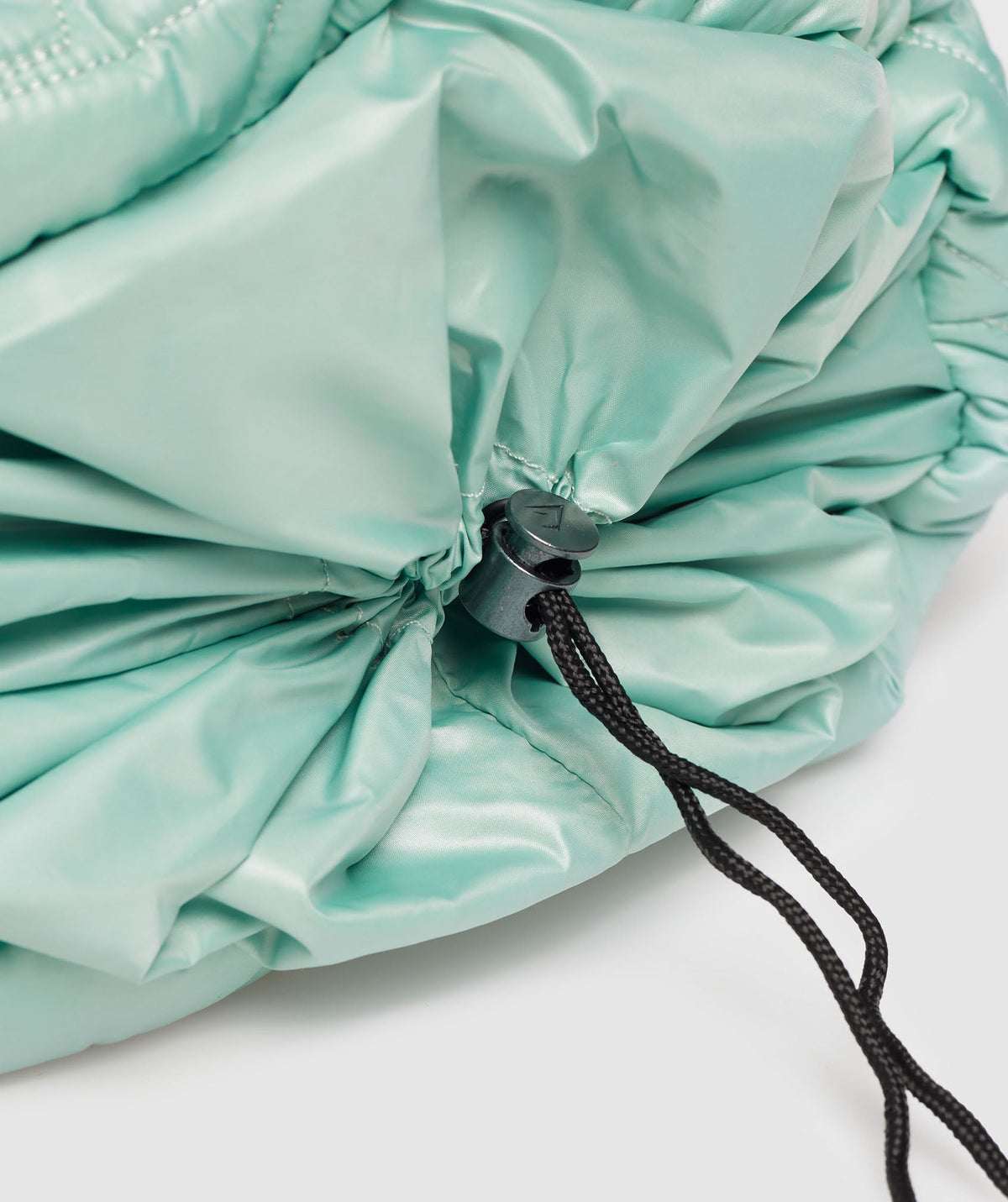 gymshark-quilted-yoga-tote-frost-teal-ss23