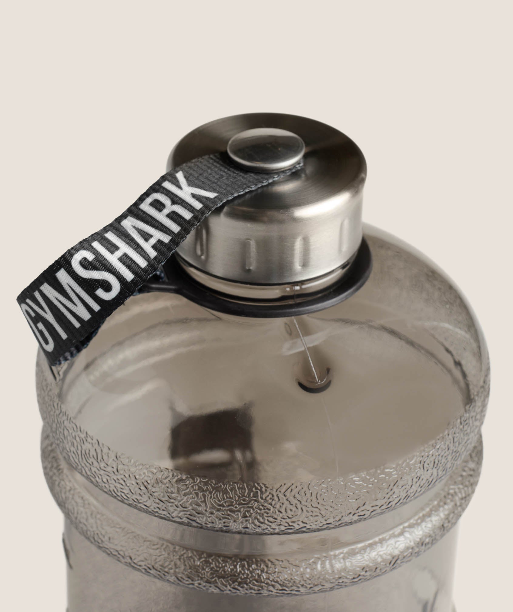gymshark-2-2l-water-bottle-black-aw21