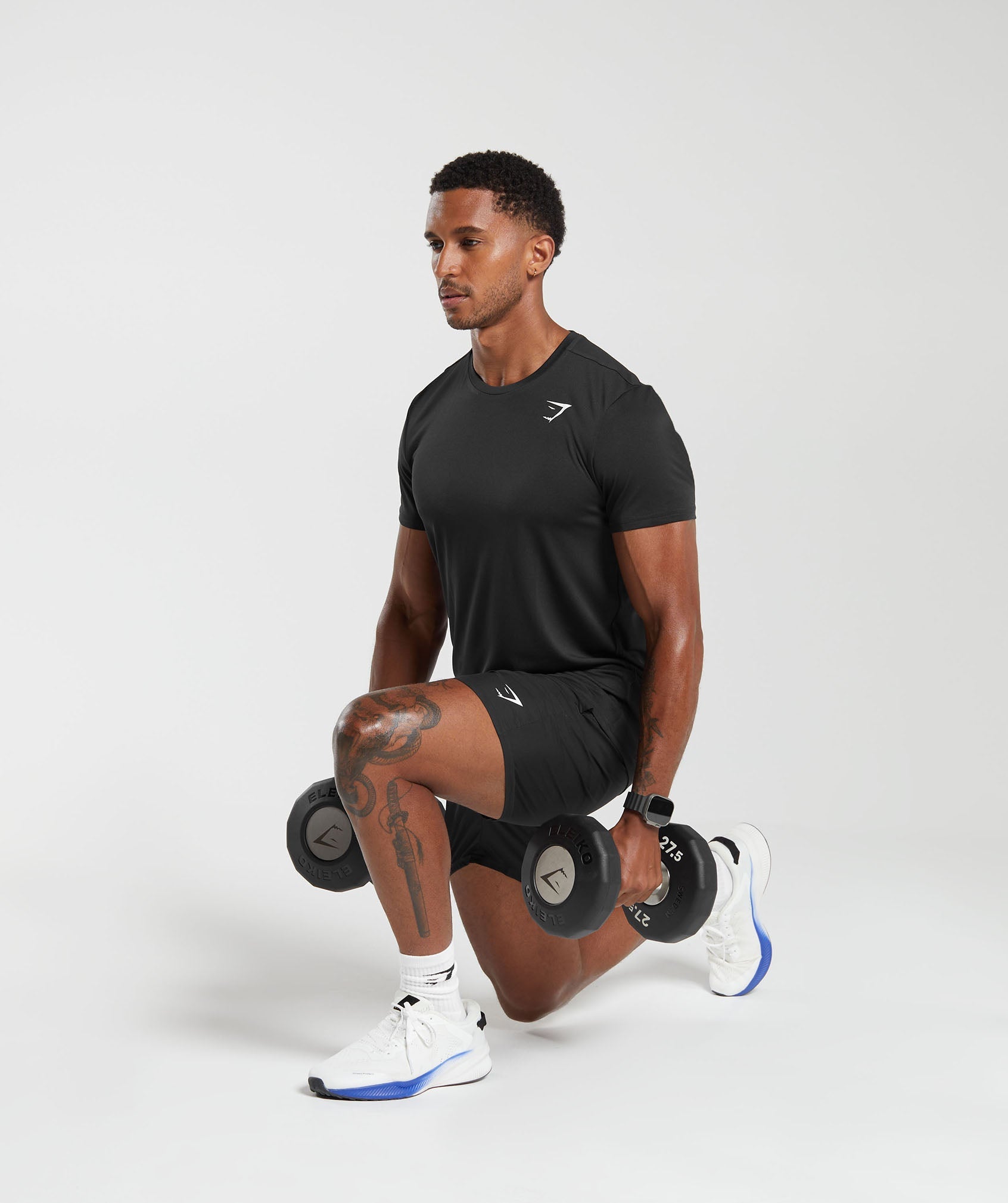 gymshark-arrival-t-shirt-black-ss22