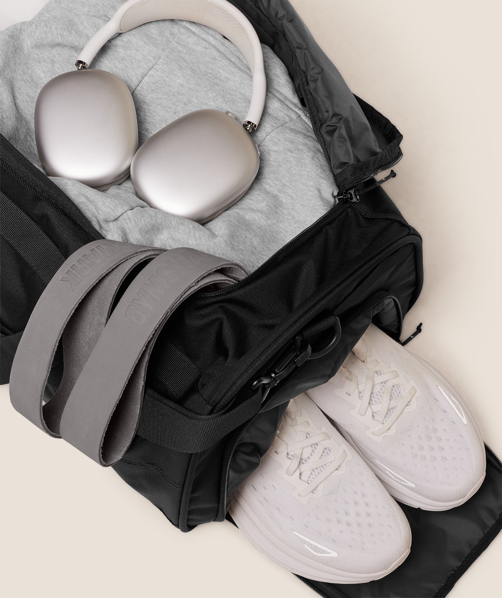 gymshark-active-holdall-l-bags-black-aw25