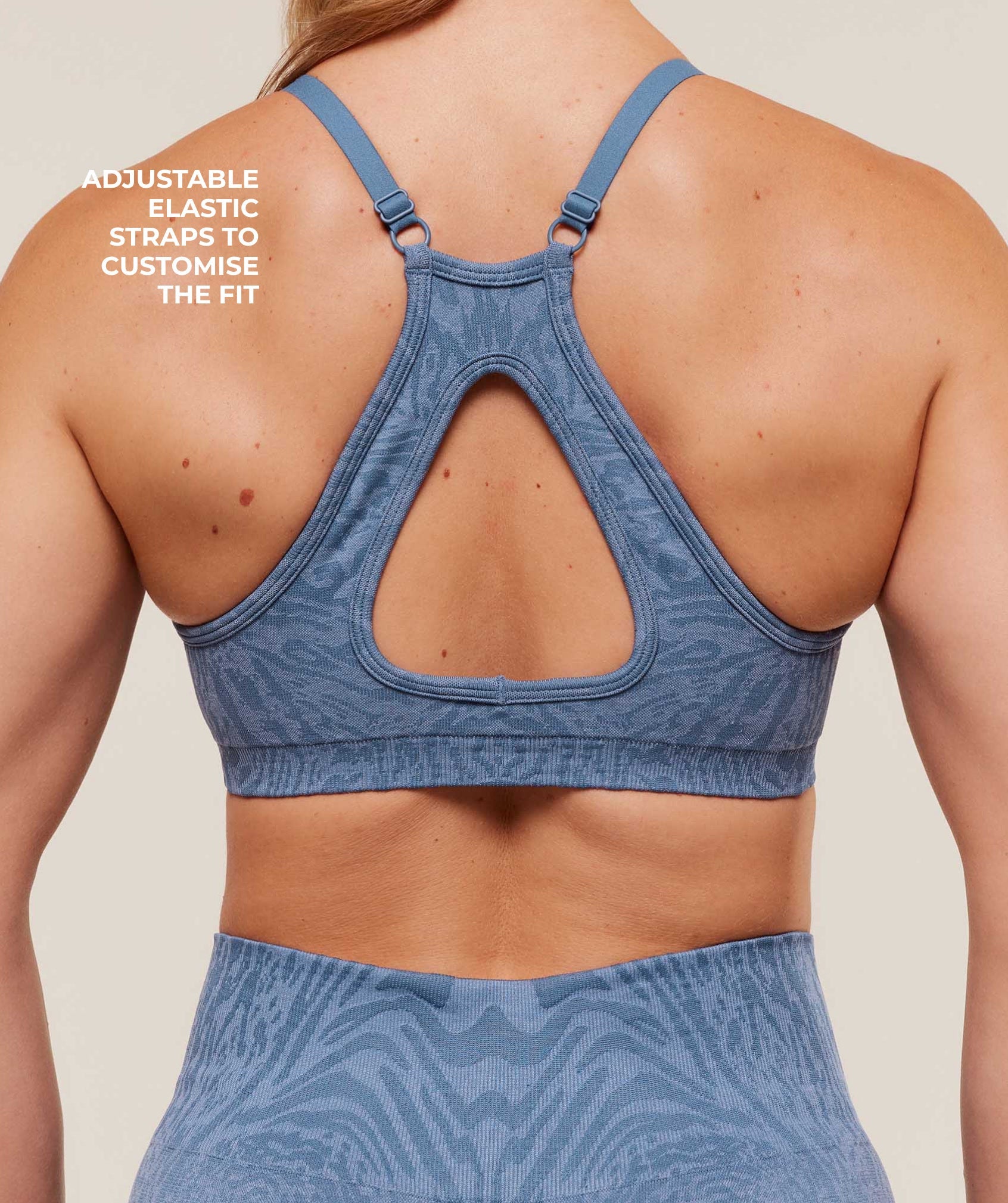 gymshark-adapt-animal-seamless-sports-bra-sports-bras-blue-aw25-1