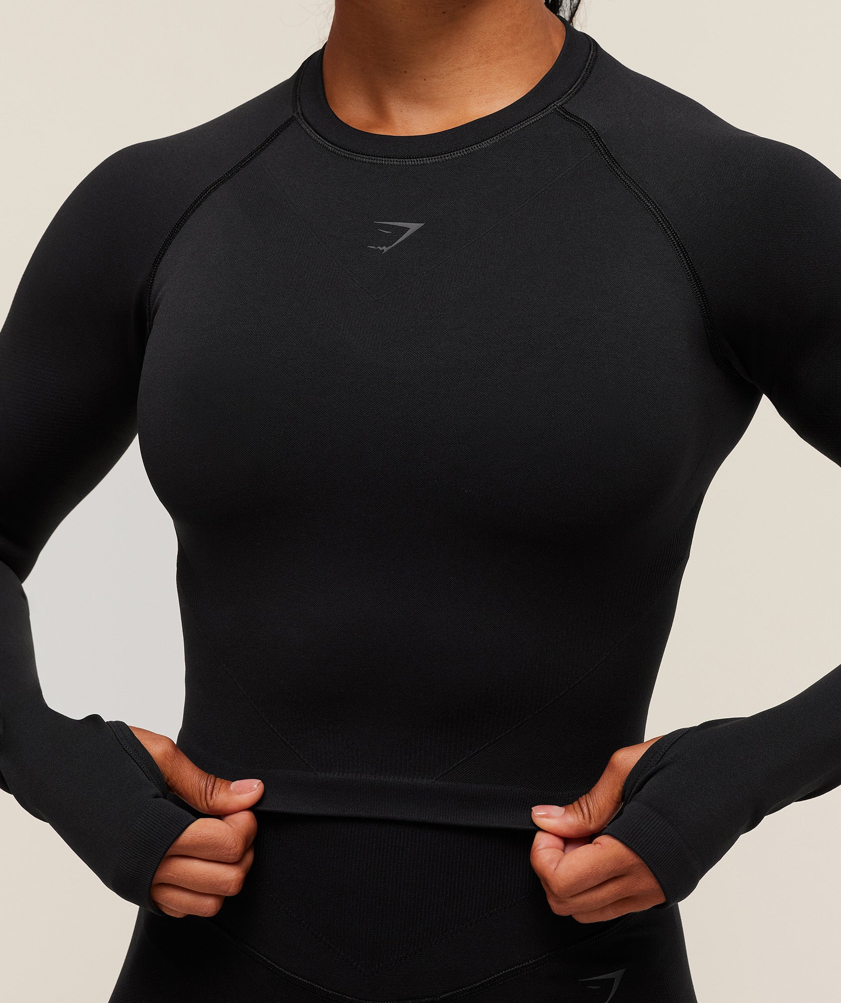 gymshark-activate-long-sleeve-crop-top-crop-tops-black-ss25