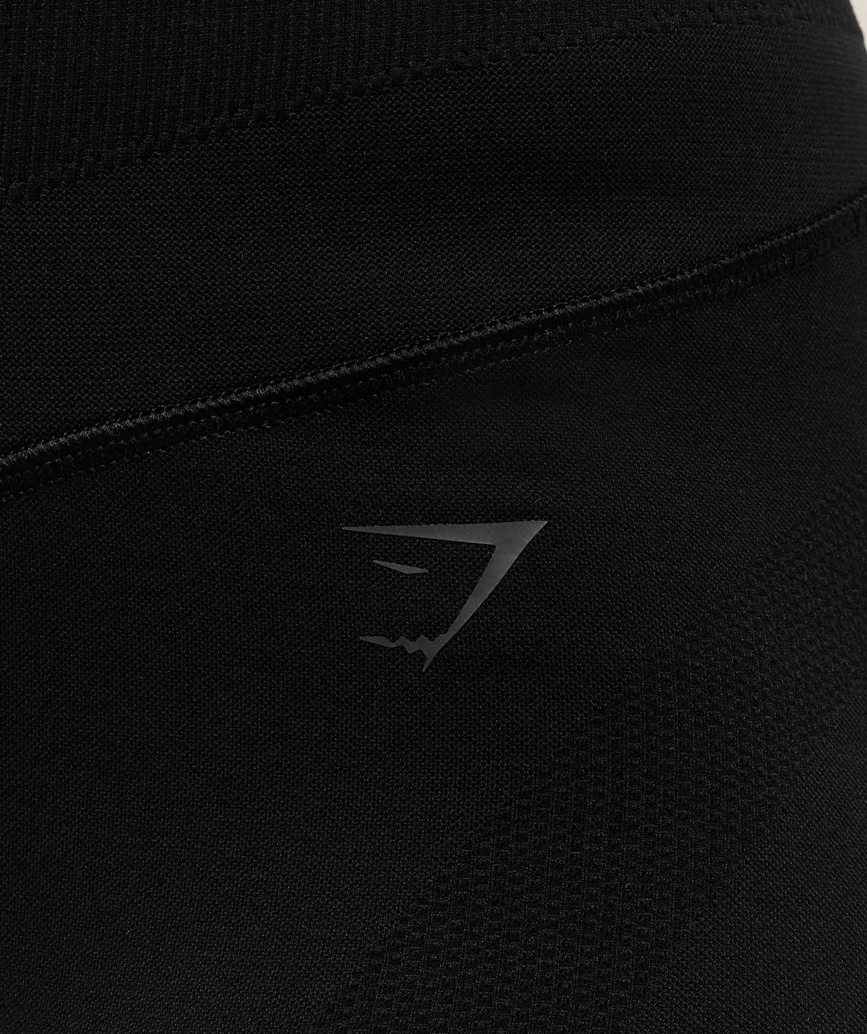 gymshark-activate-seamless-shorts-shorts-black-ss25