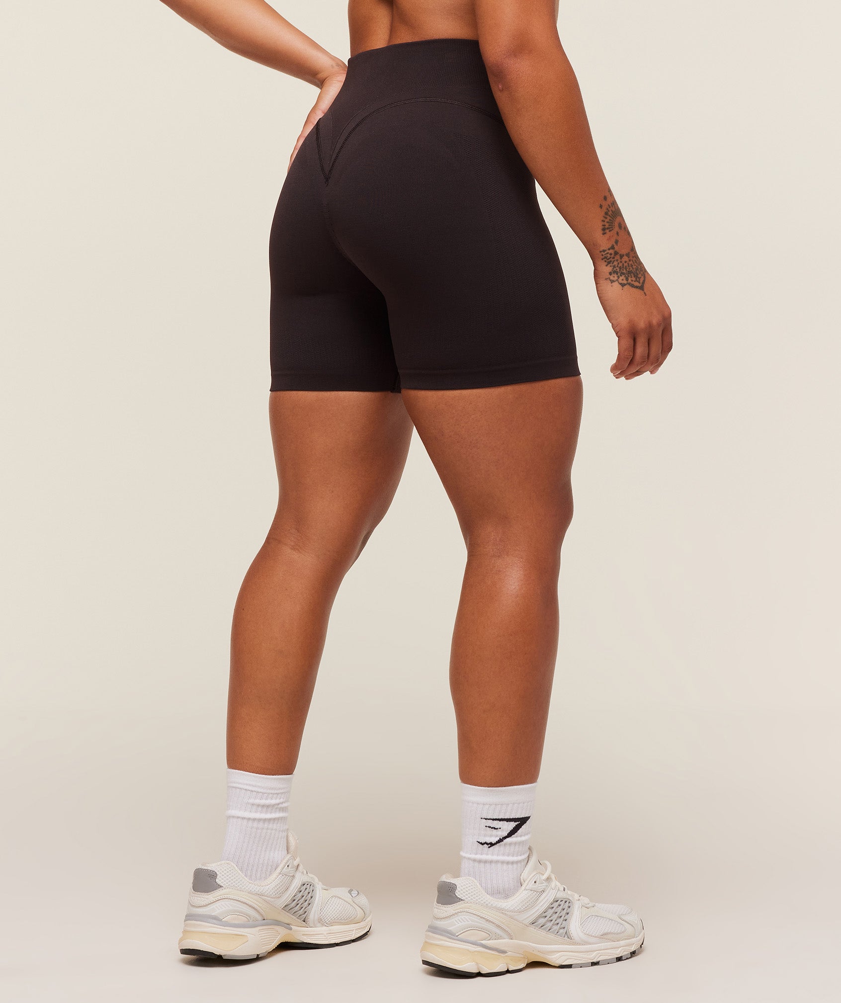 gymshark-activate-seamless-shorts-shorts-brown-ss25