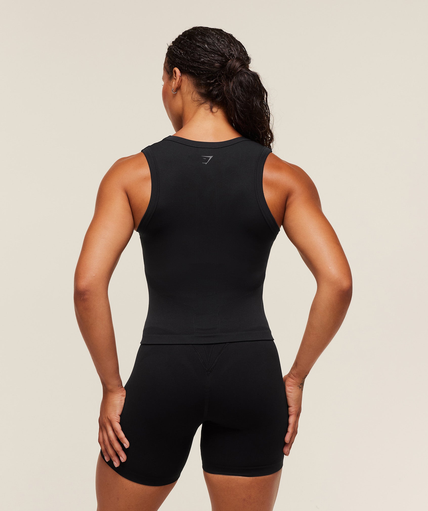 gymshark-activate-seamless-tank-sleeveless-tops-black-ss25