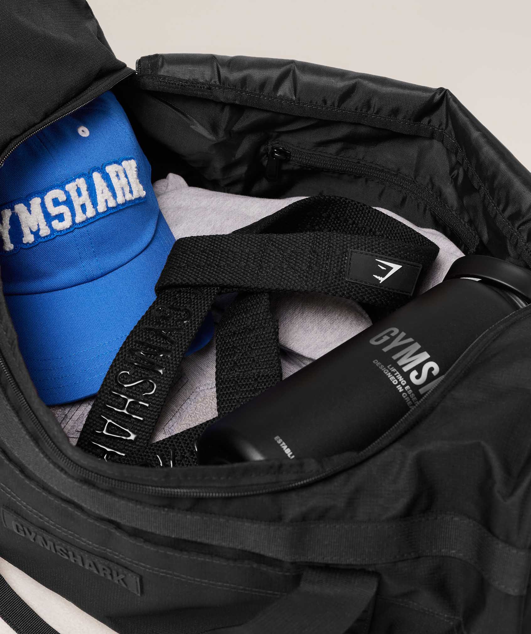 gymshark-active-holdall-medium-black-aw24