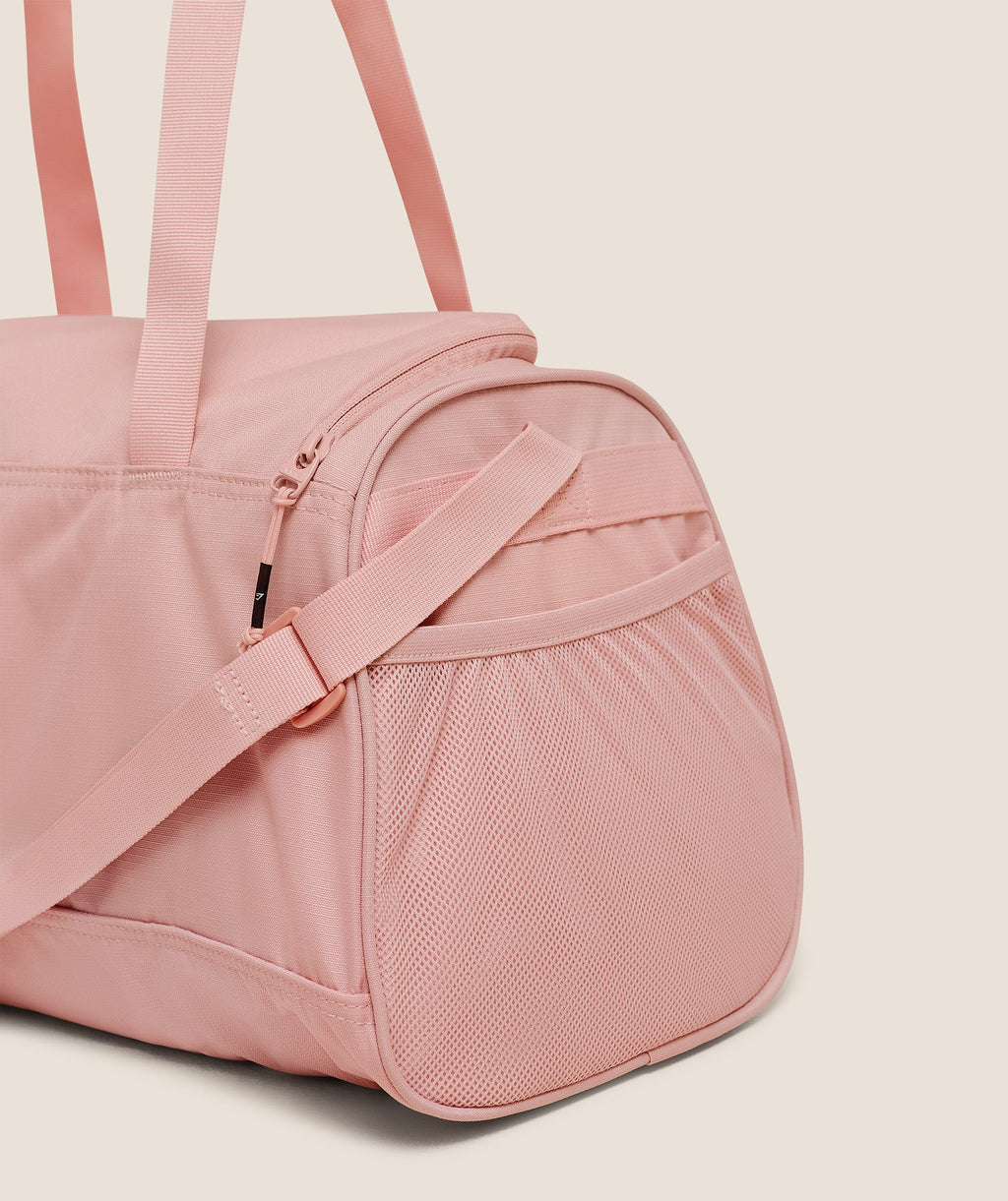 gymshark-active-holdall-medium-bags-pink-ss25