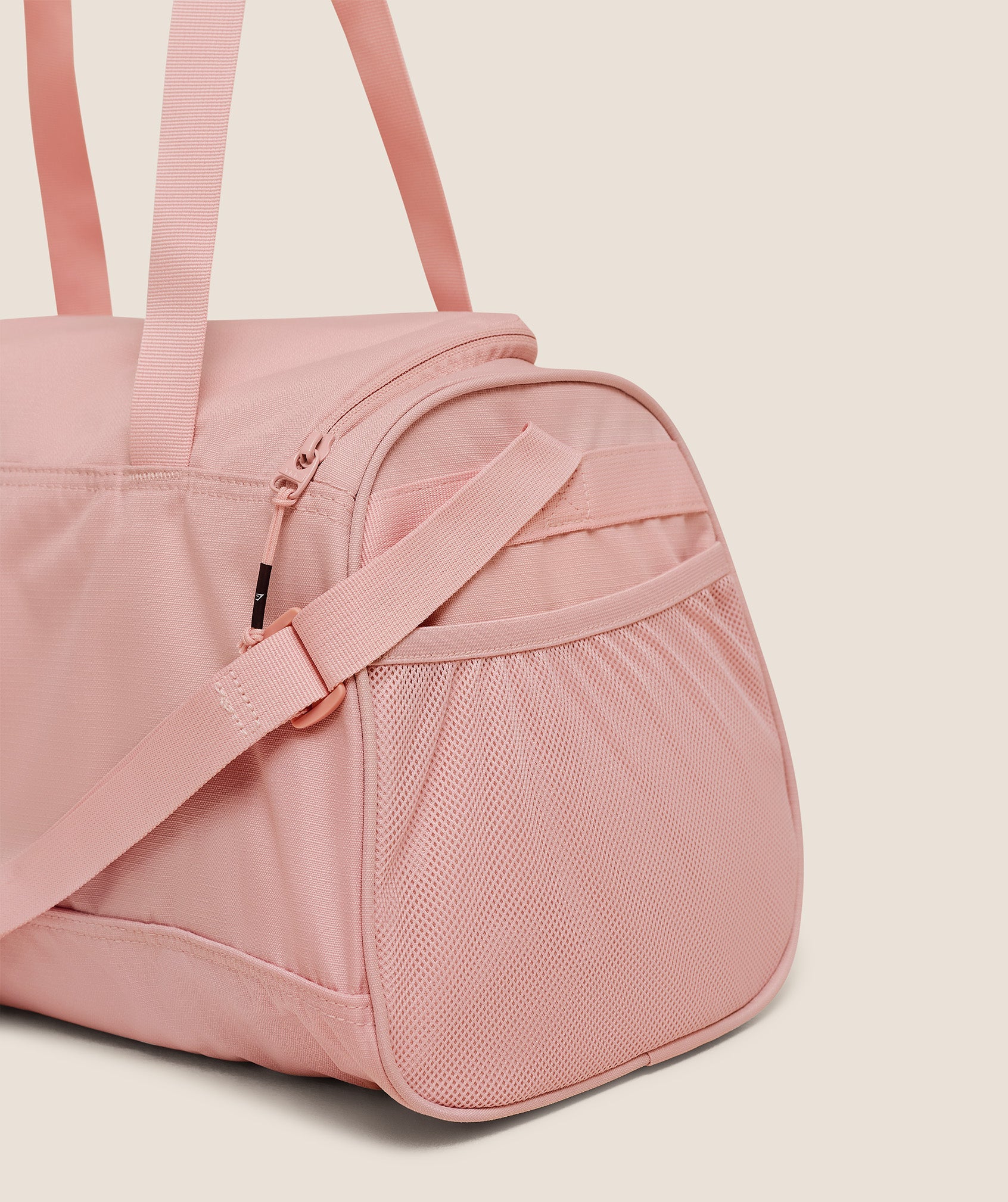 gymshark-active-holdall-medium-bags-pink-ss25