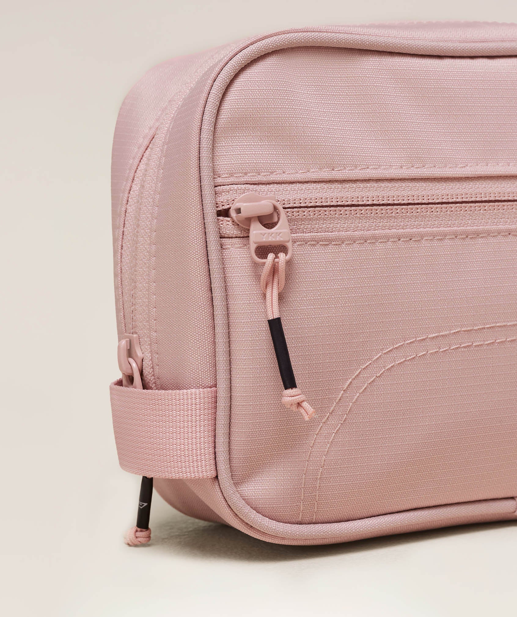 gymshark-active-washbag-bags-pink-ss25