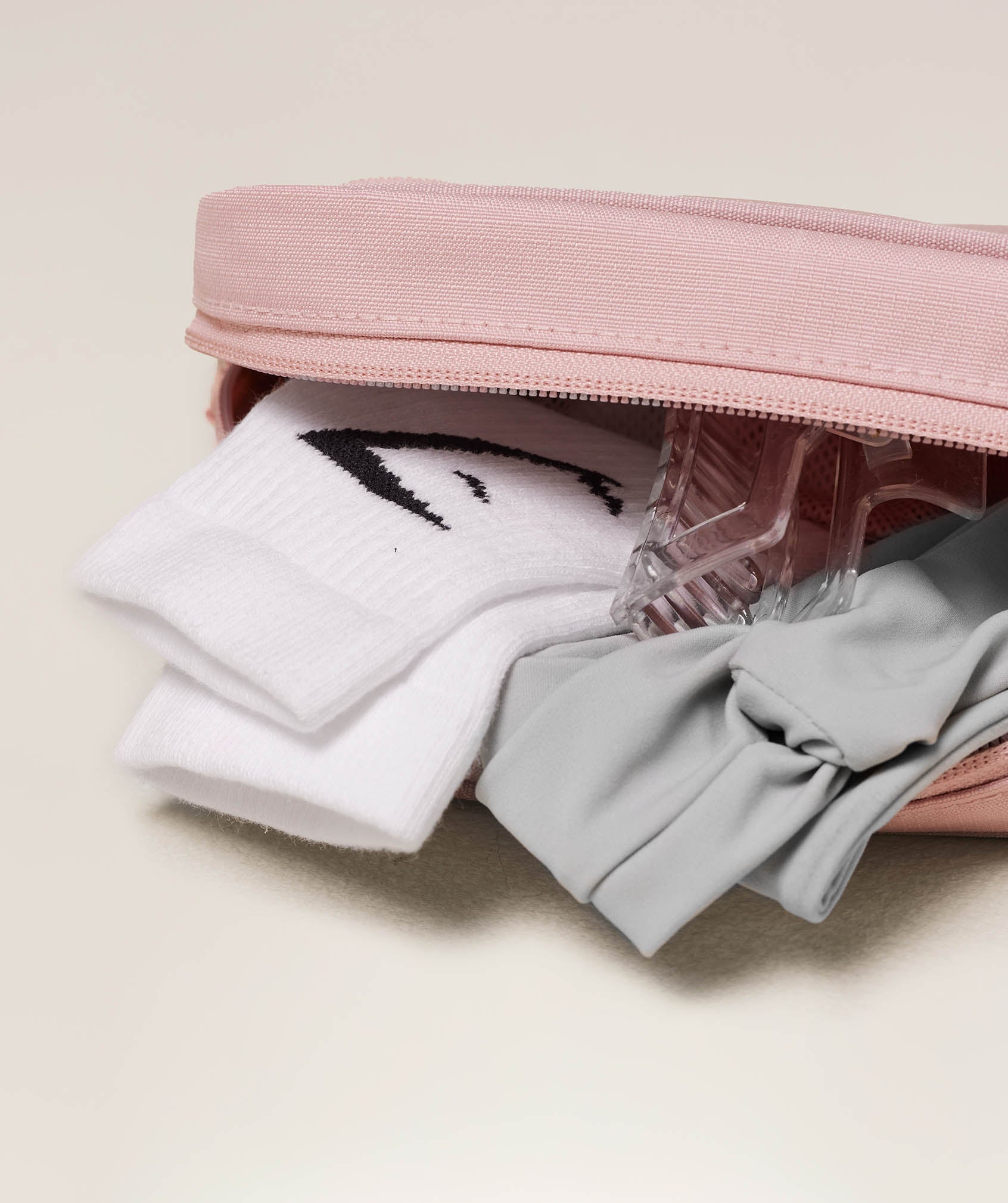 gymshark-active-washbag-bags-pink-ss25