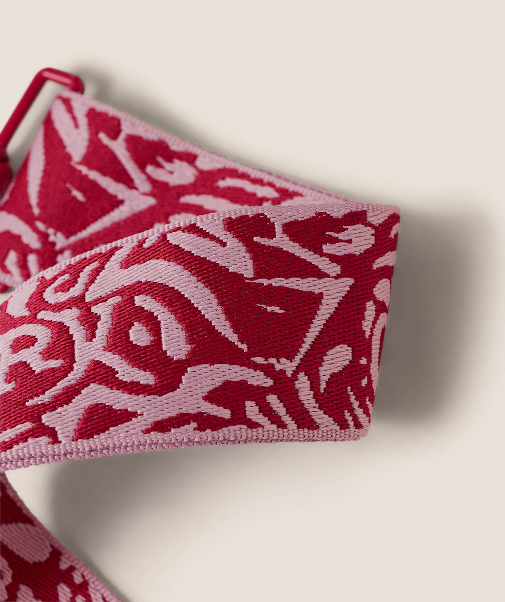 gymshark-adapt-animal-bag-strap-misc-pink-aw25
