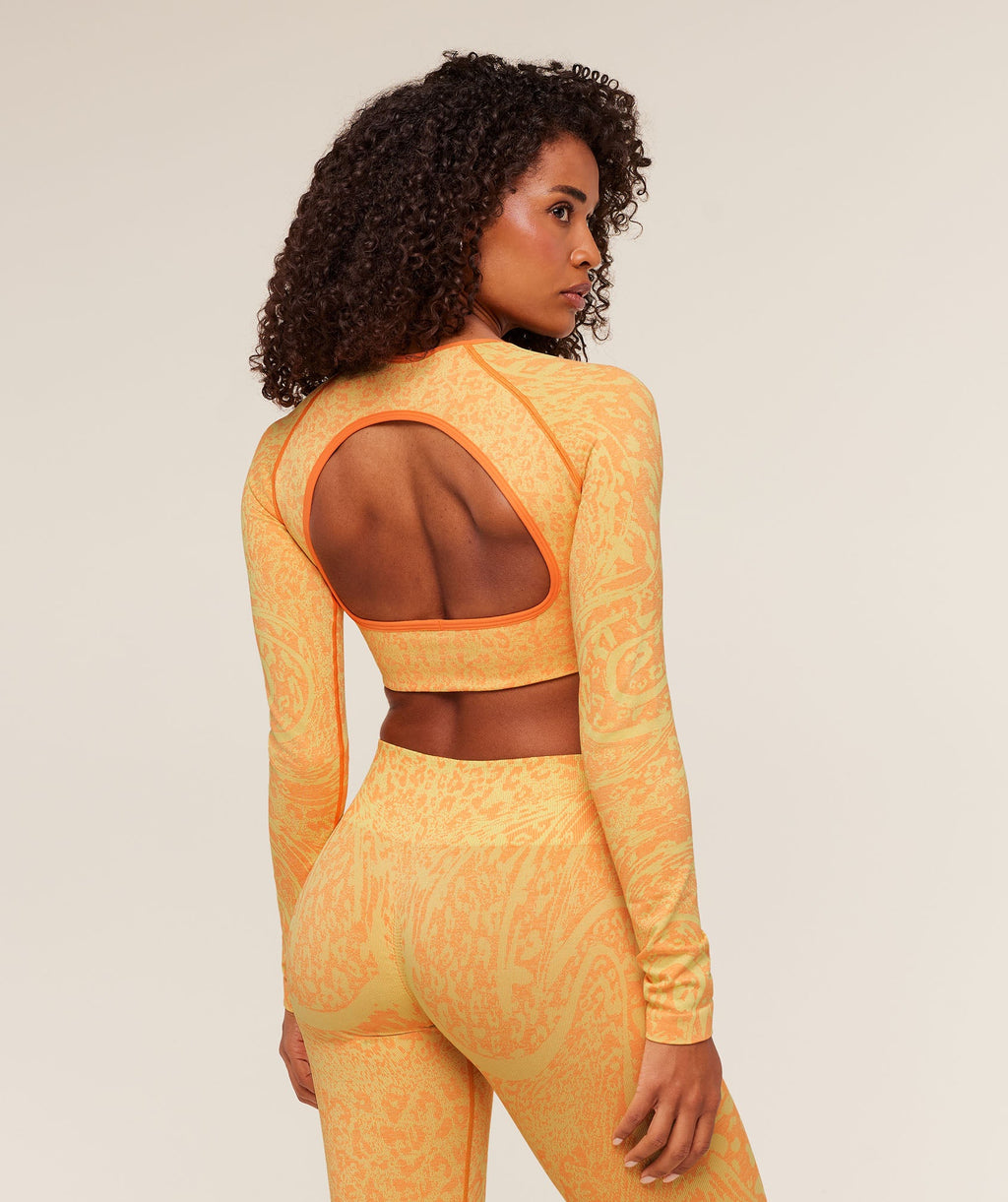 gymshark-adapt-animal-long-sleeve-crop-top-ls-tops-yellow-ss26