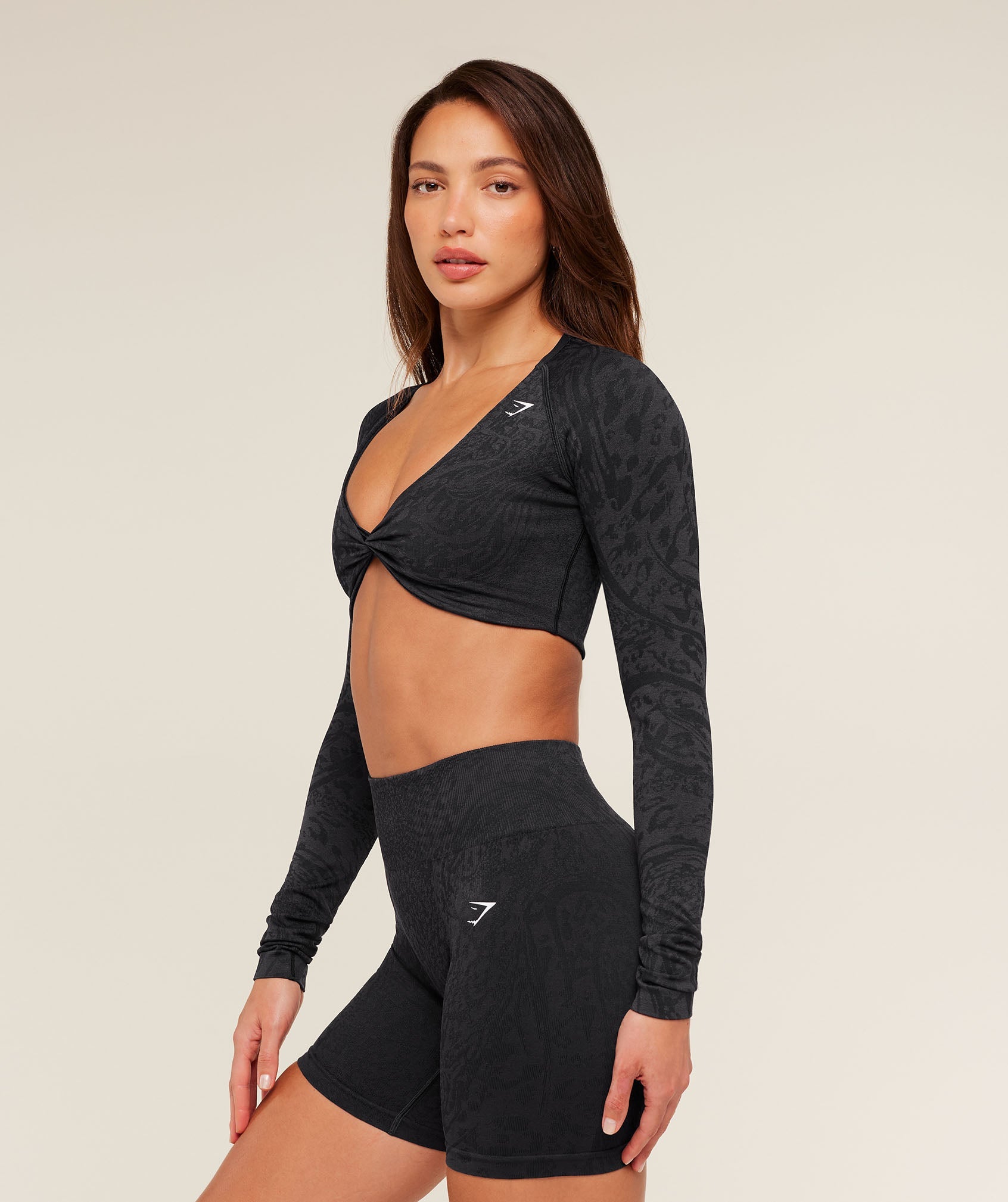 gymshark-adapt-animal-x-whitney-long-sleeve-crop-top-ls-tops-black-ss26